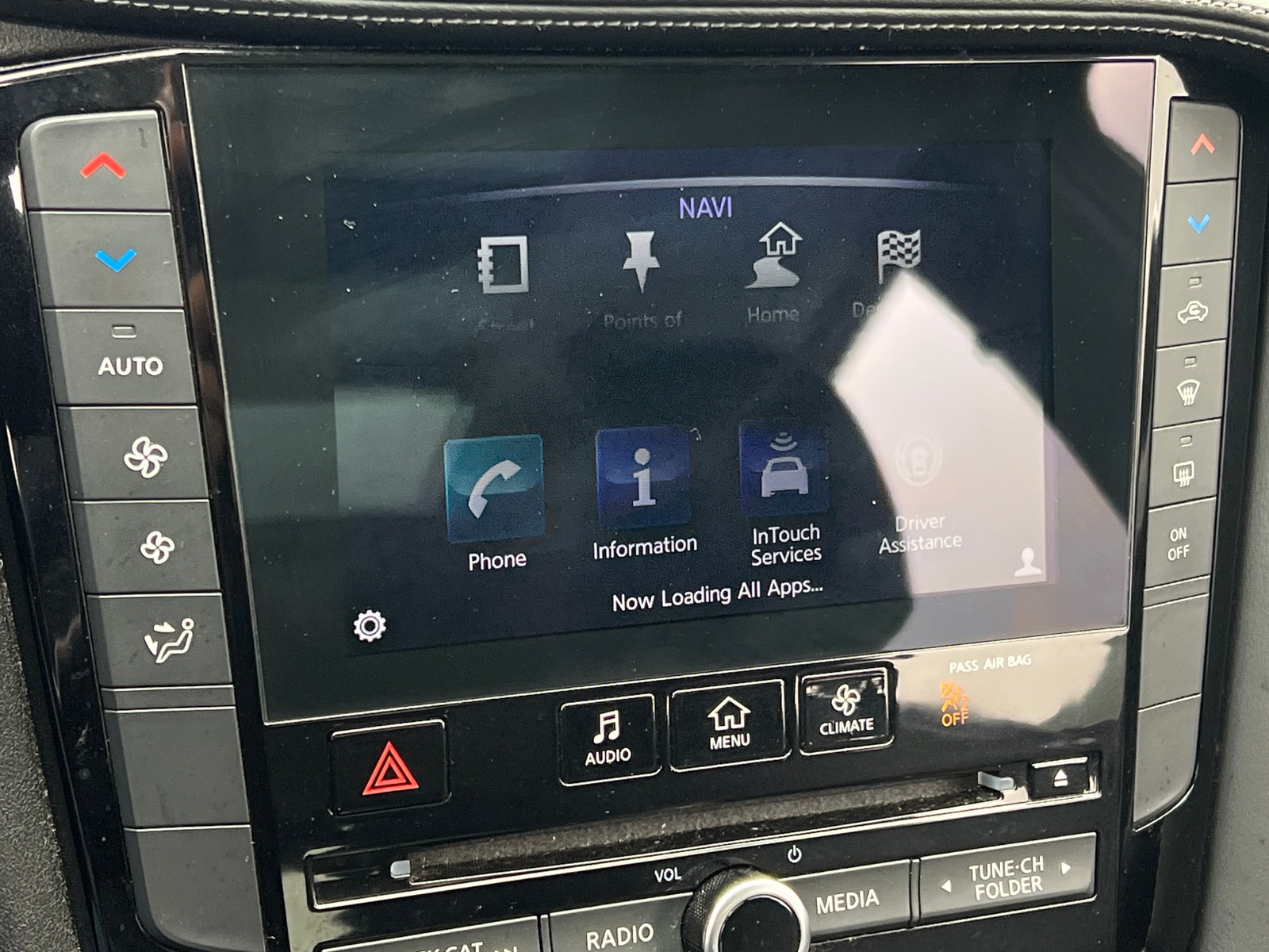 Thumbnail: 2019 INFINITI QX50 - 3