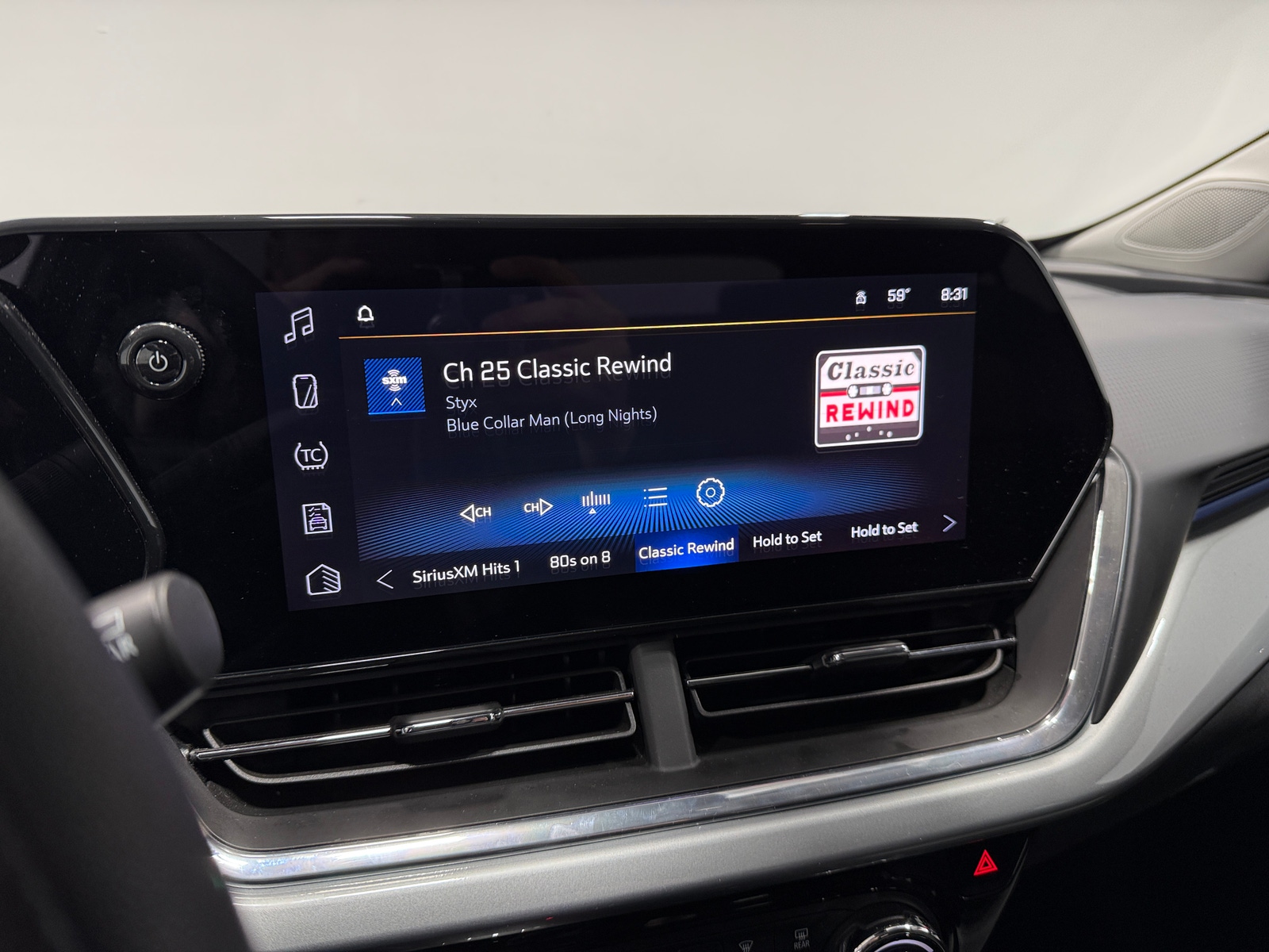 Thumbnail: 2025 Chevrolet Trax - 4