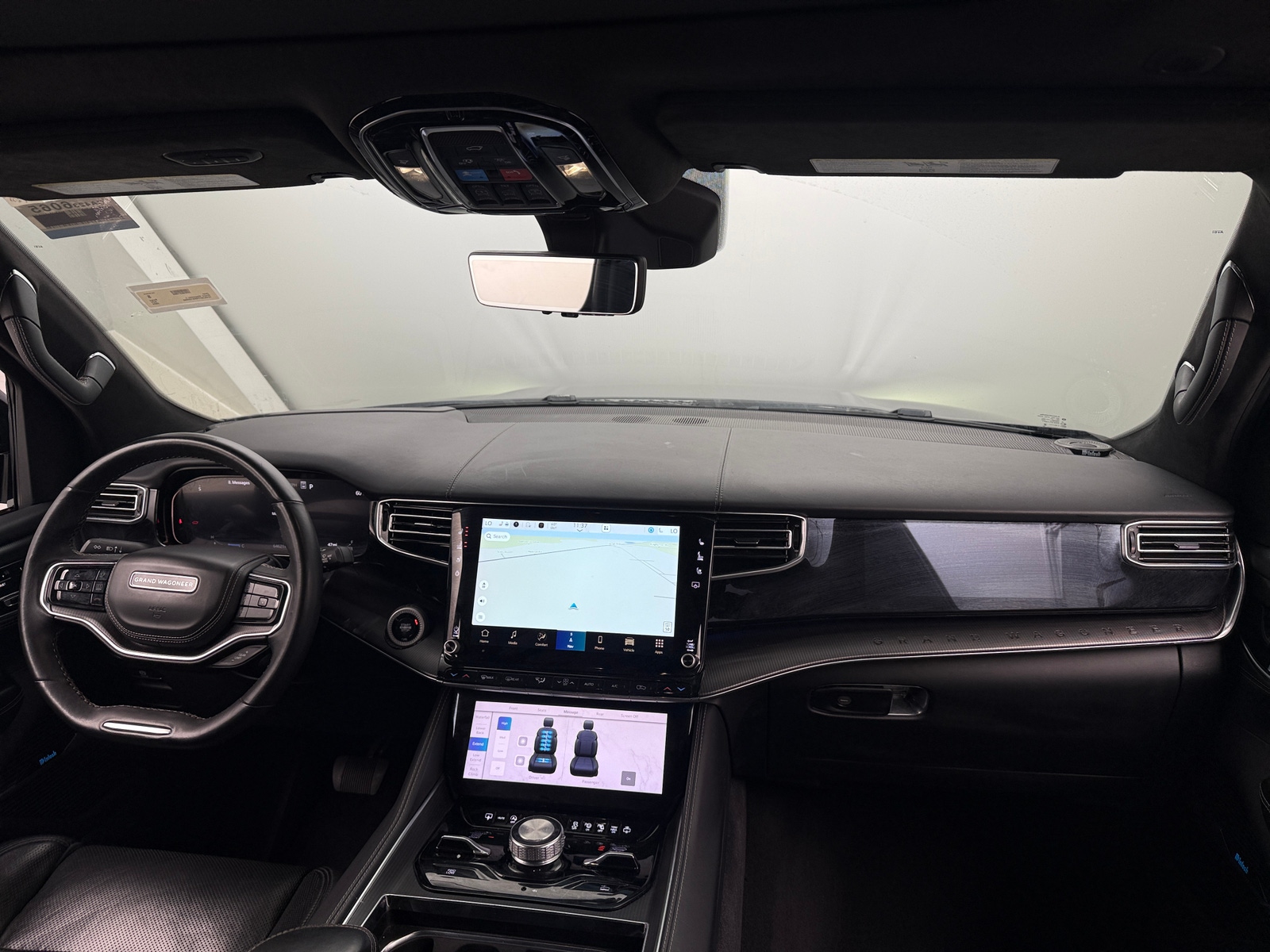 Thumbnail: 2024 Jeep Grand Wagoneer L - 2