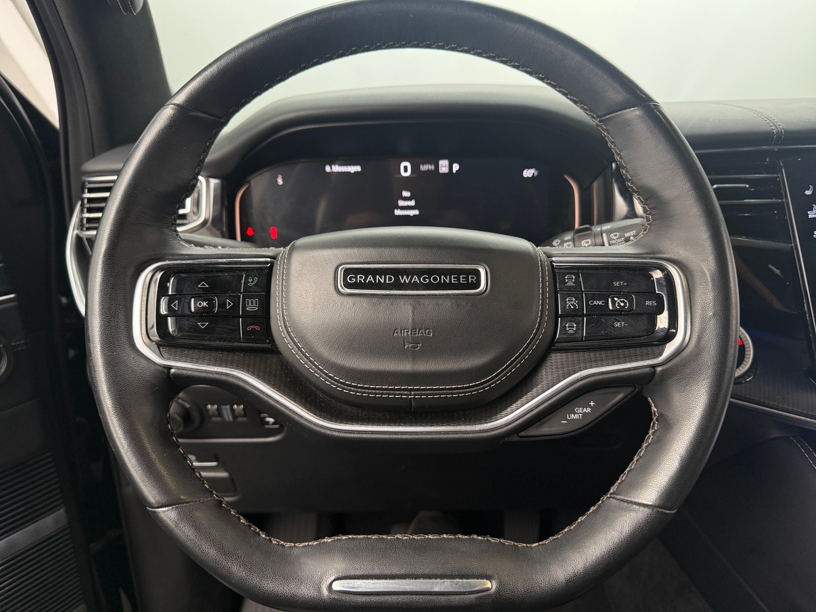 Thumbnail: 2024 Jeep Grand Wagoneer L - 4