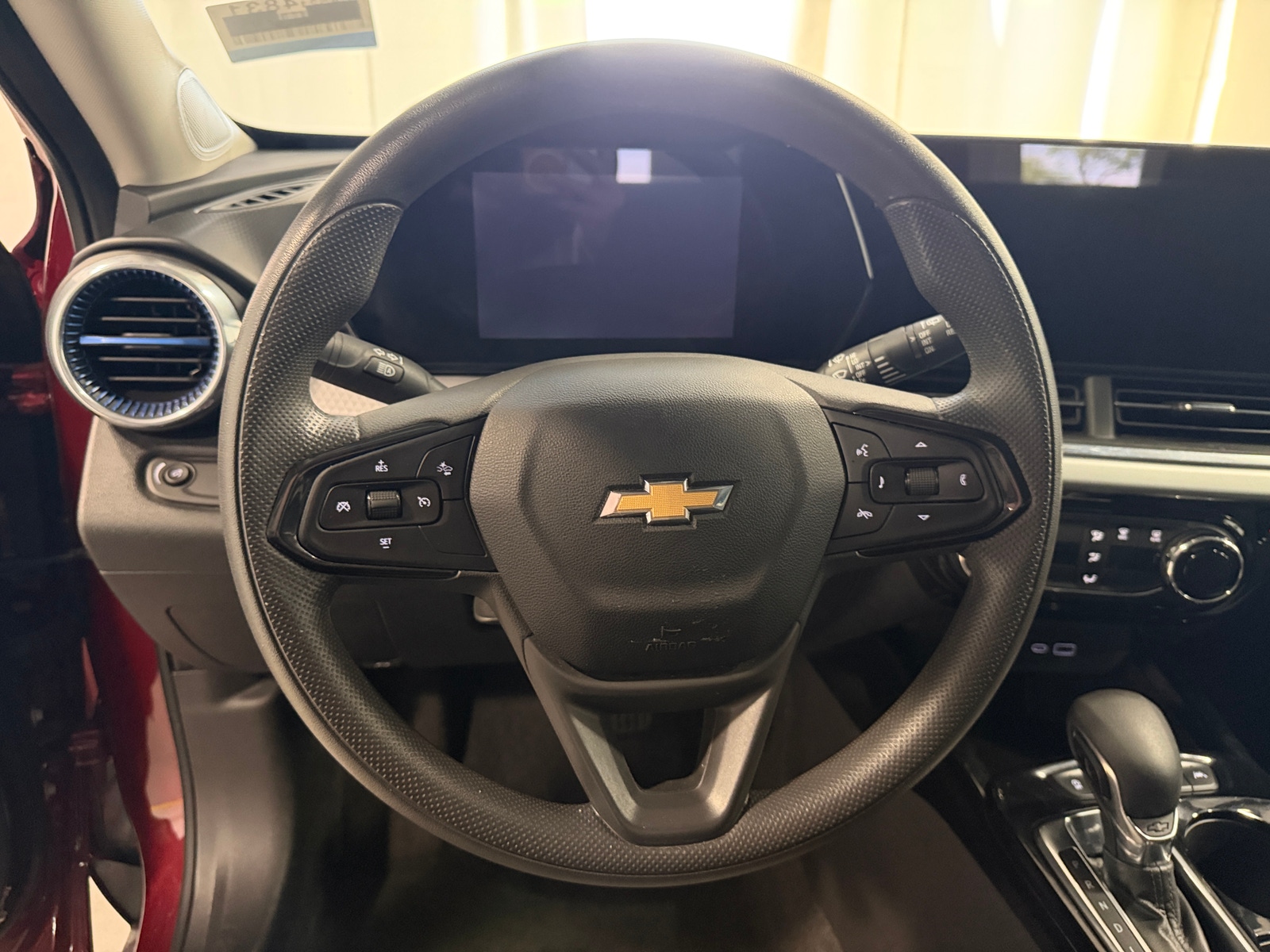 Thumbnail: 2025 Chevrolet Trax - 5