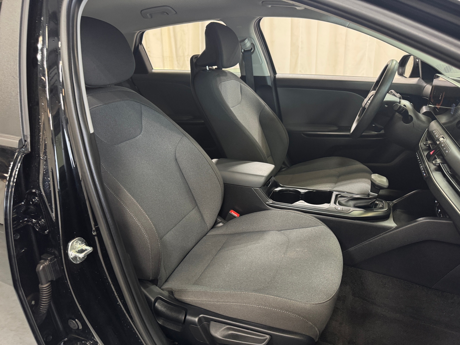 Thumbnail: 2025 Kia K4 - 2