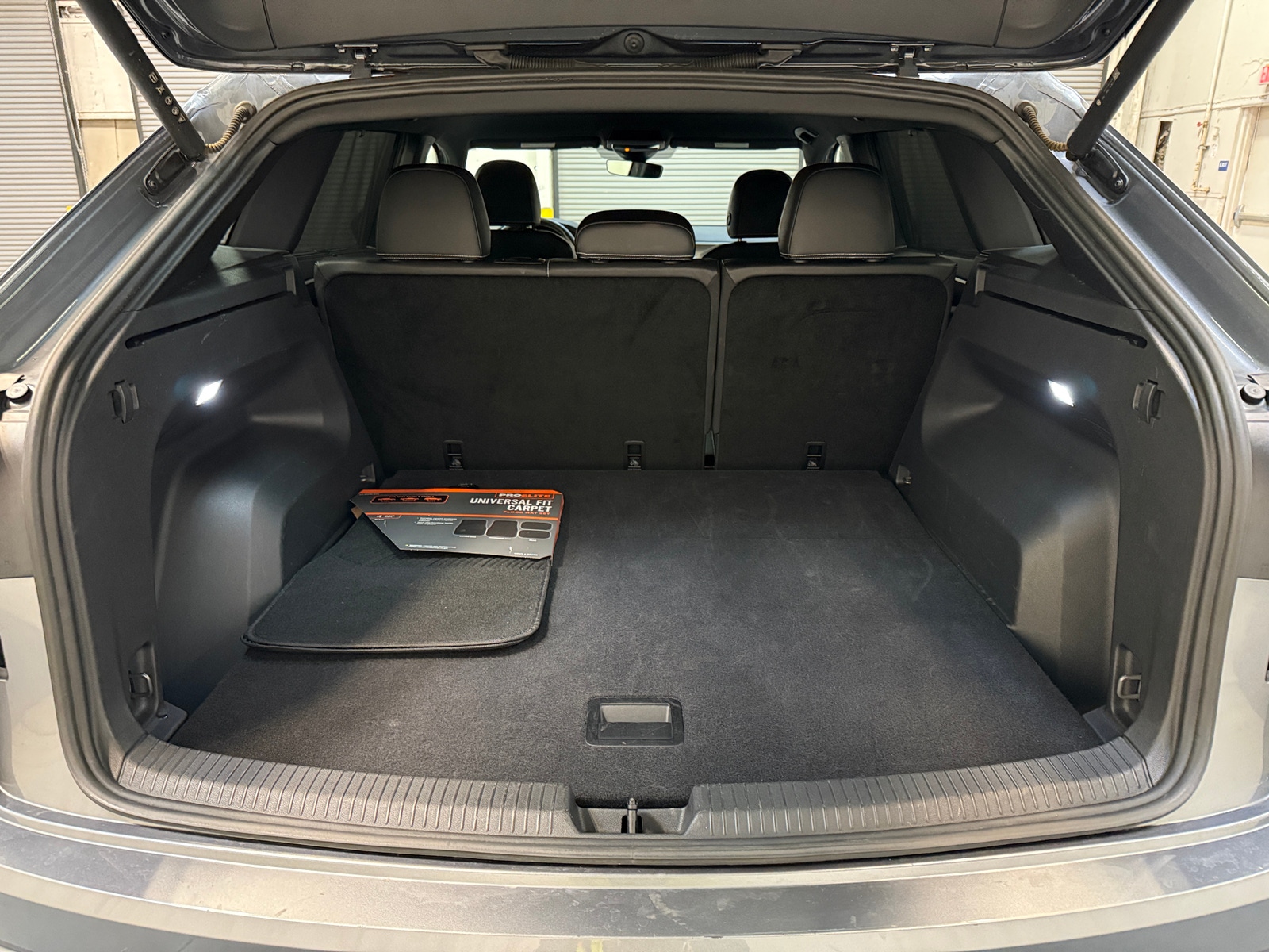 Thumbnail: 2025 Volkswagen Atlas - 6