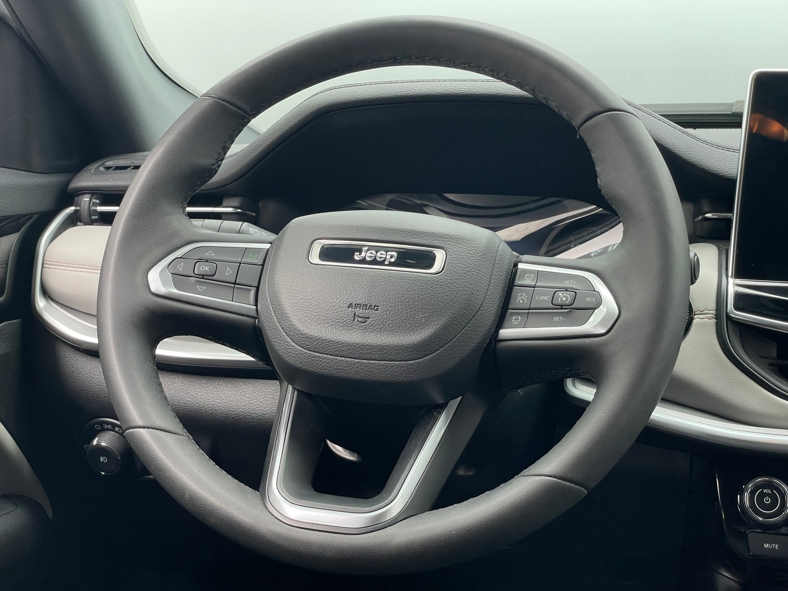 Thumbnail: 2025 Jeep Compass - 4