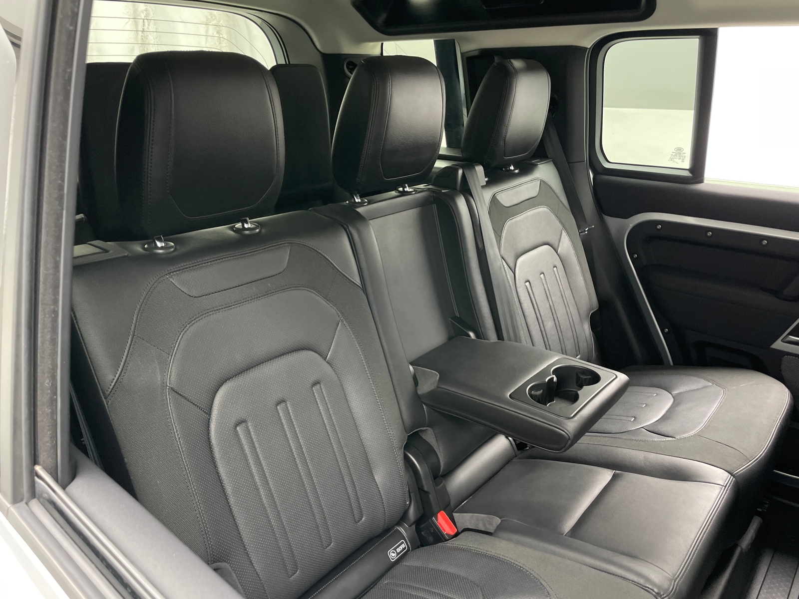 Thumbnail: 2020 Land Rover Defender - 5