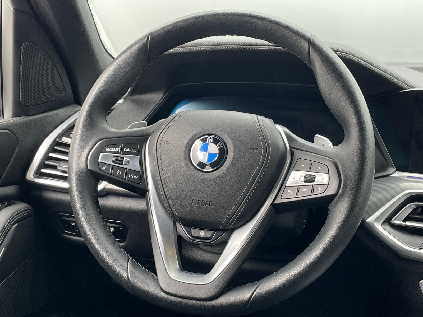 Thumbnail: 2023 BMW X5 - 4