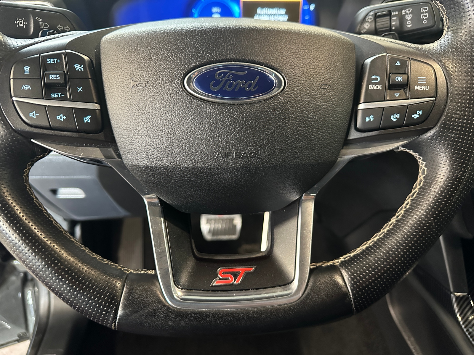 Thumbnail: 2020 Ford Explorer - 4