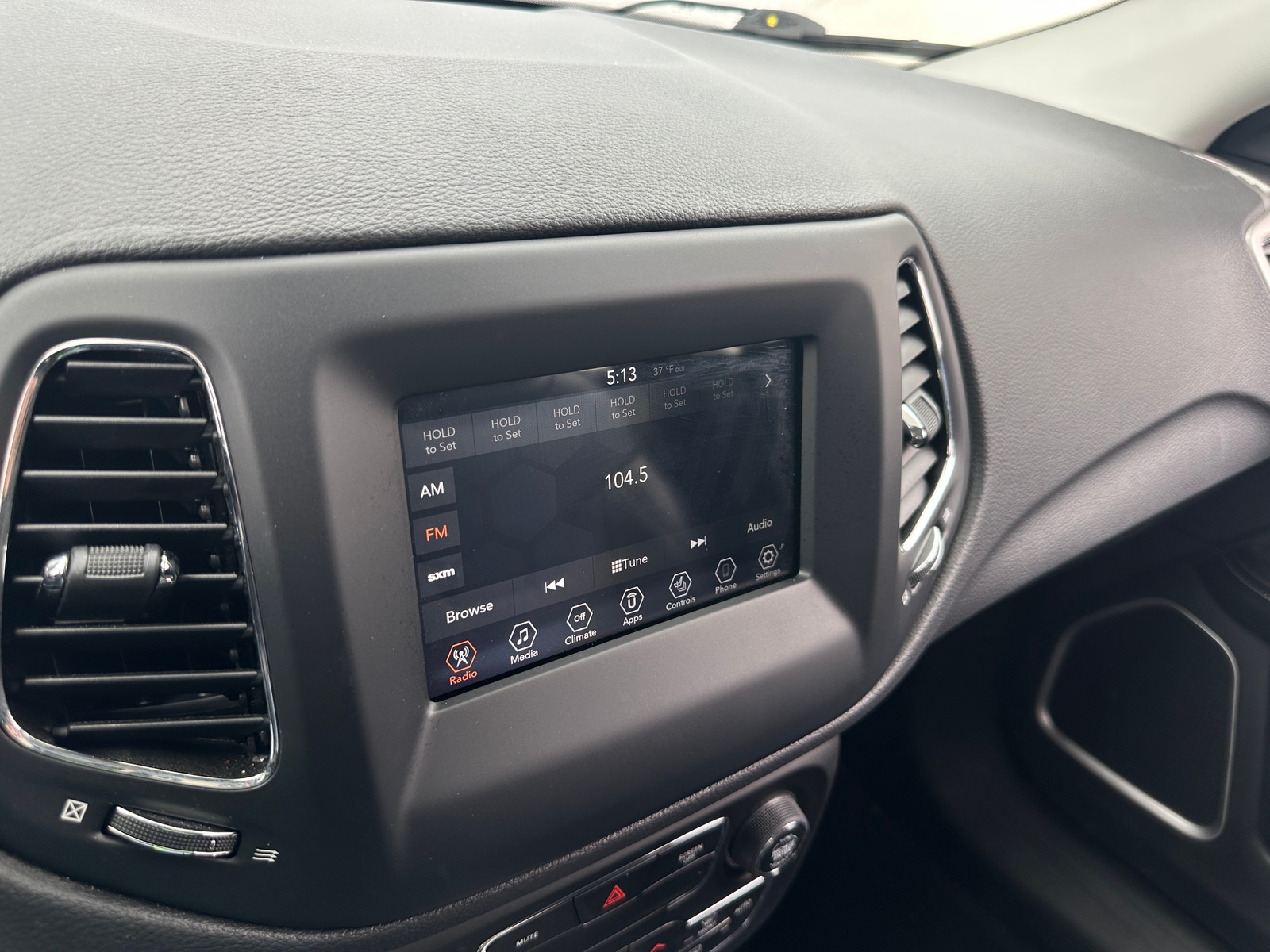 Thumbnail: 2020 Jeep Compass - 4
