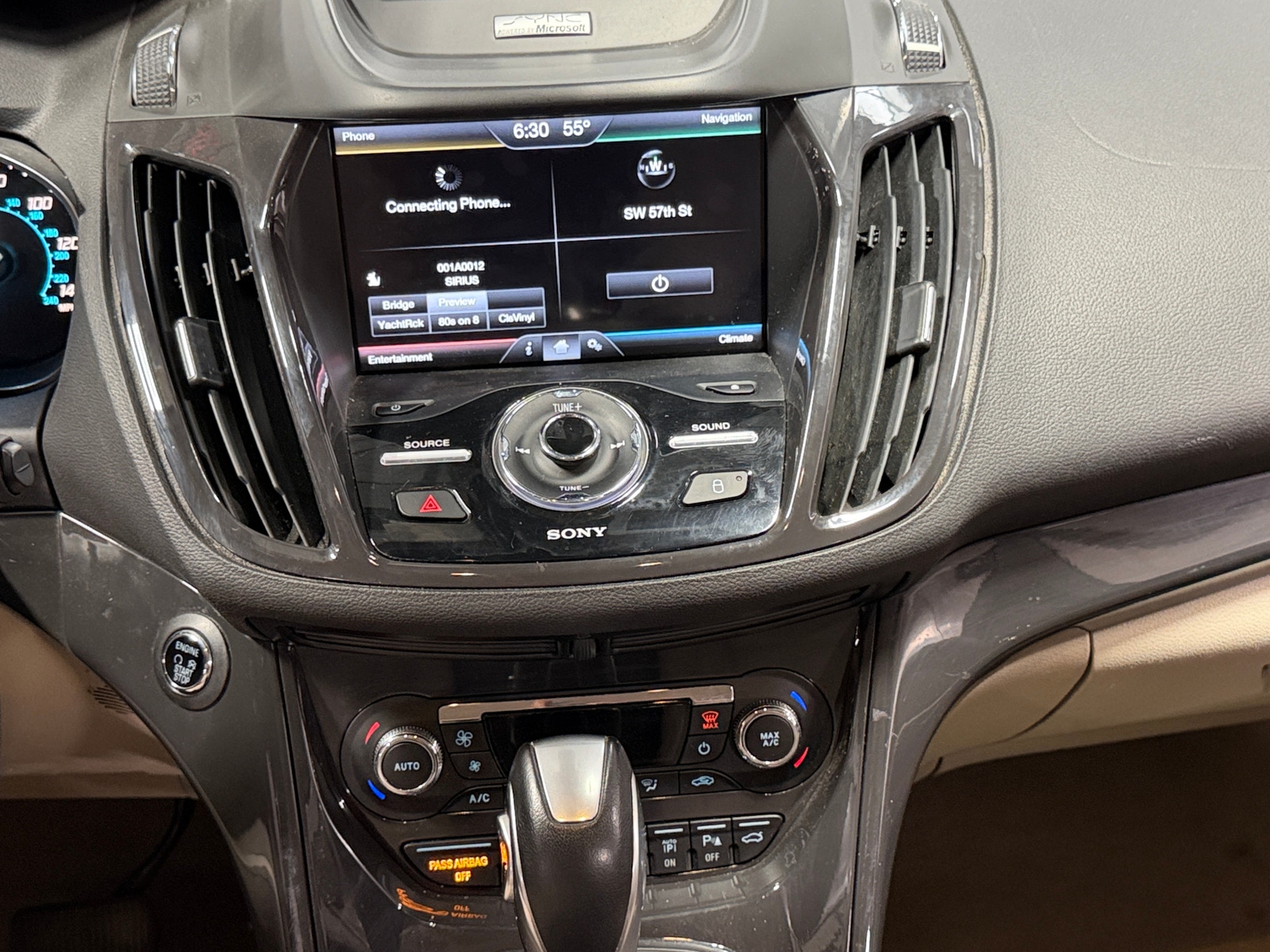 Thumbnail: 2015 Ford Escape - 3