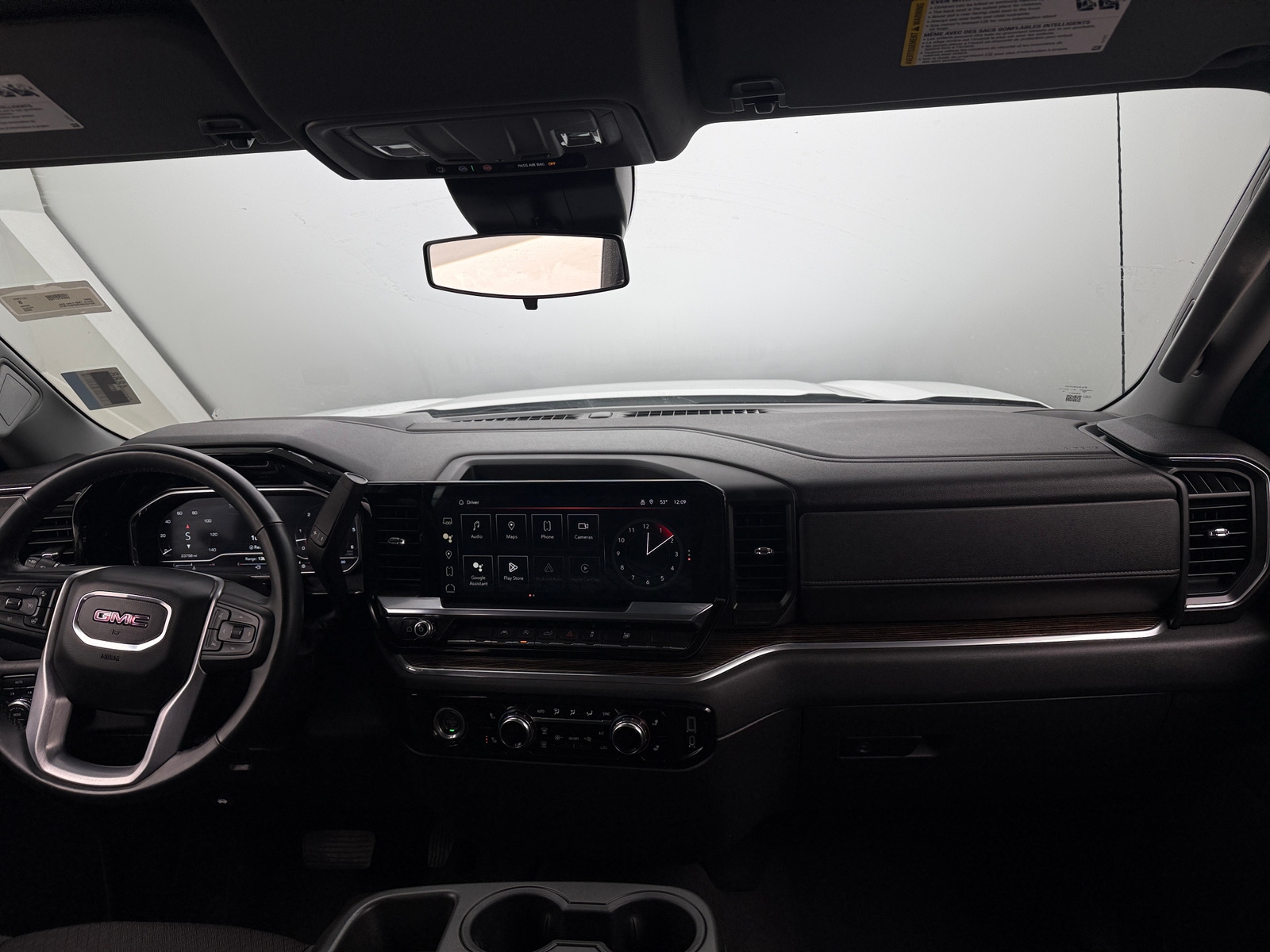 Thumbnail: 2023 GMC Sierra 1500 - 3