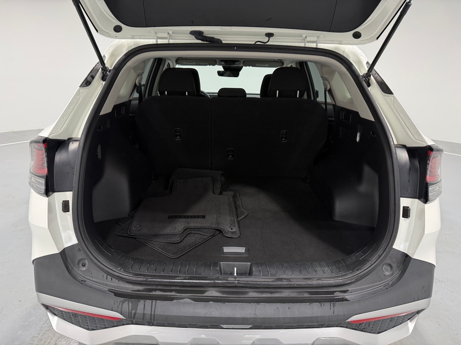 Thumbnail: 2024 Kia Sportage - 7