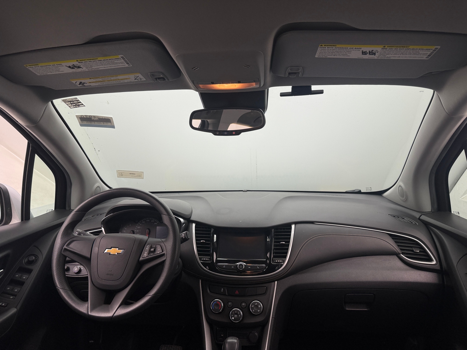 Thumbnail: 2017 Chevrolet Trax - 3