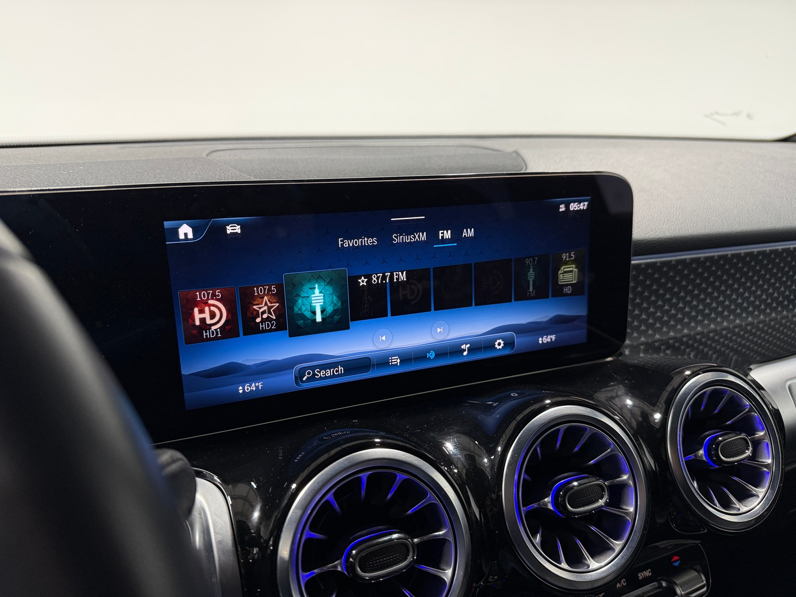 Thumbnail: 2025 Mercedes-Benz GLB - 3