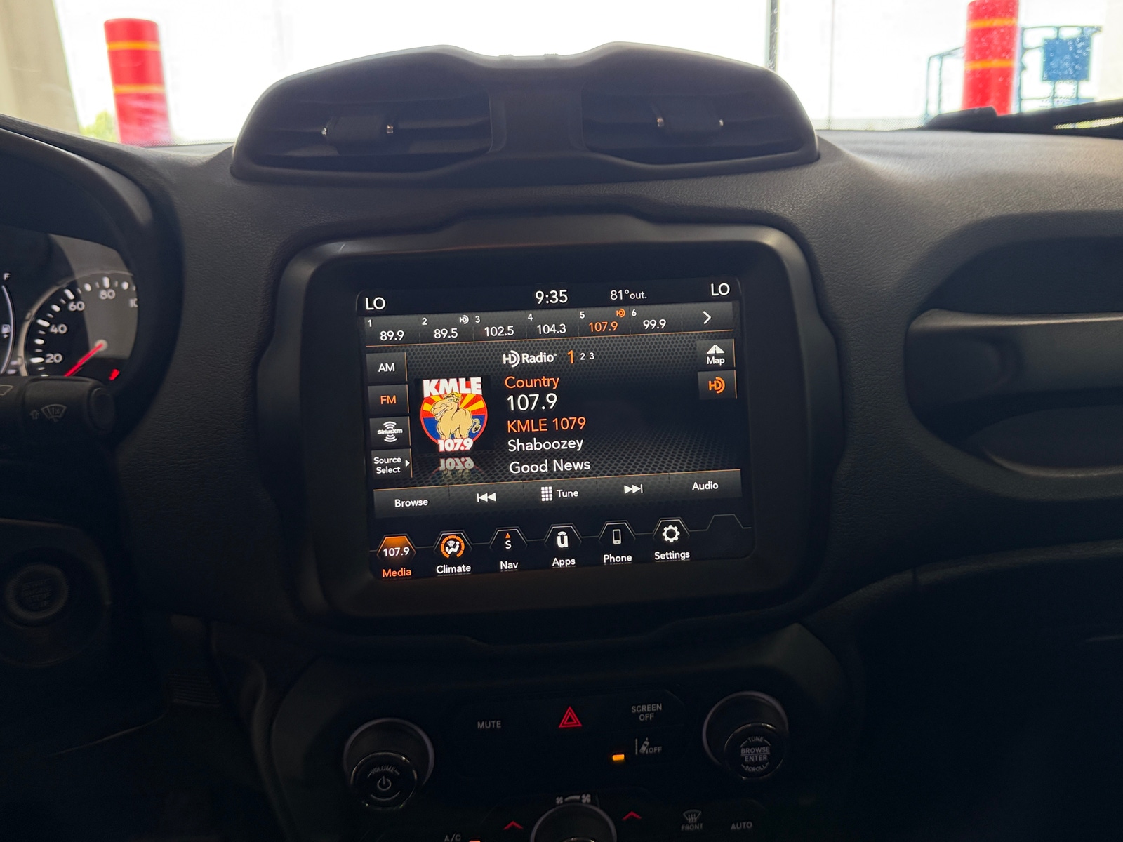 Thumbnail: 2023 Jeep Renegade - 4