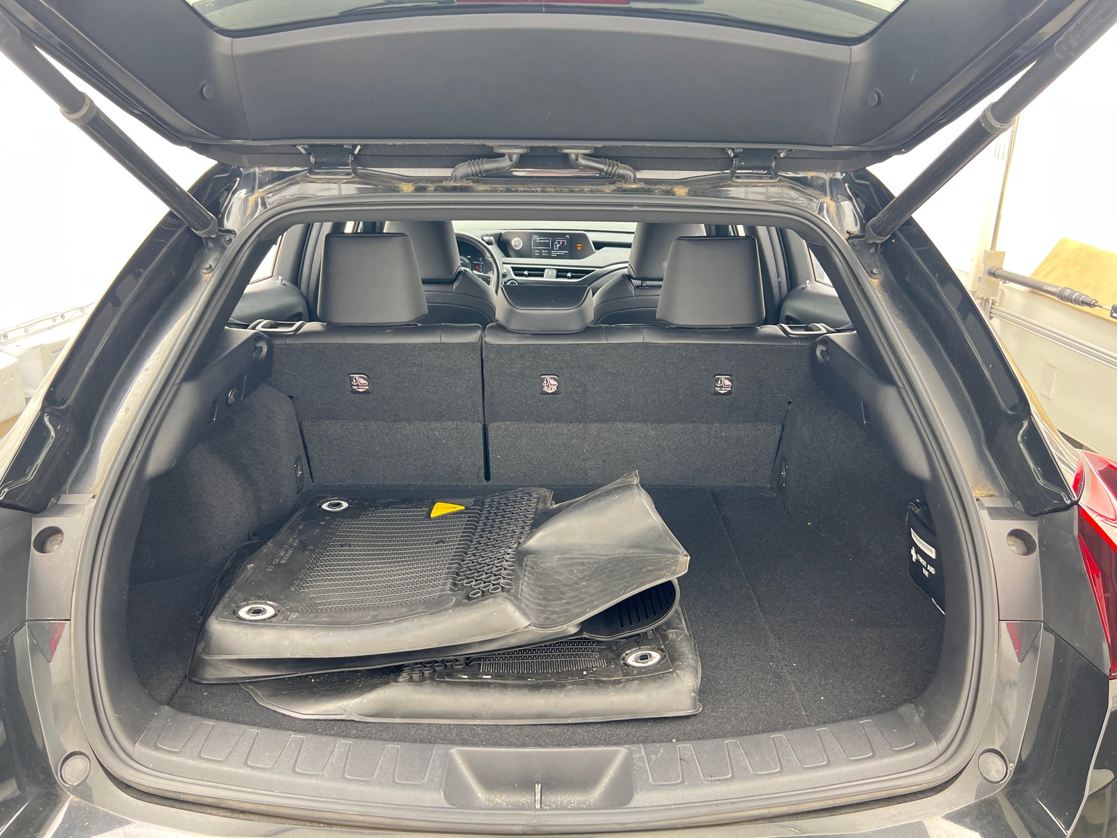 Thumbnail: 2020 Lexus UX - 6