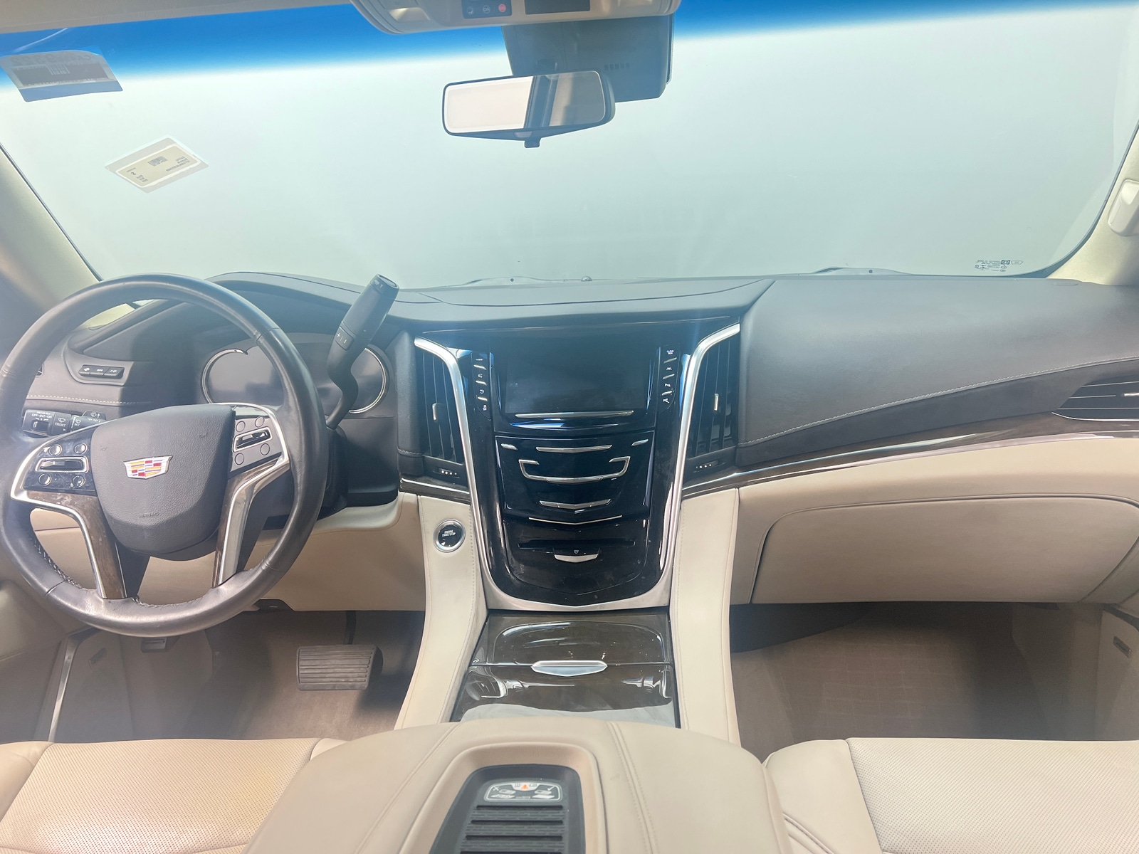 Thumbnail: 2020 Cadillac Escalade - 2