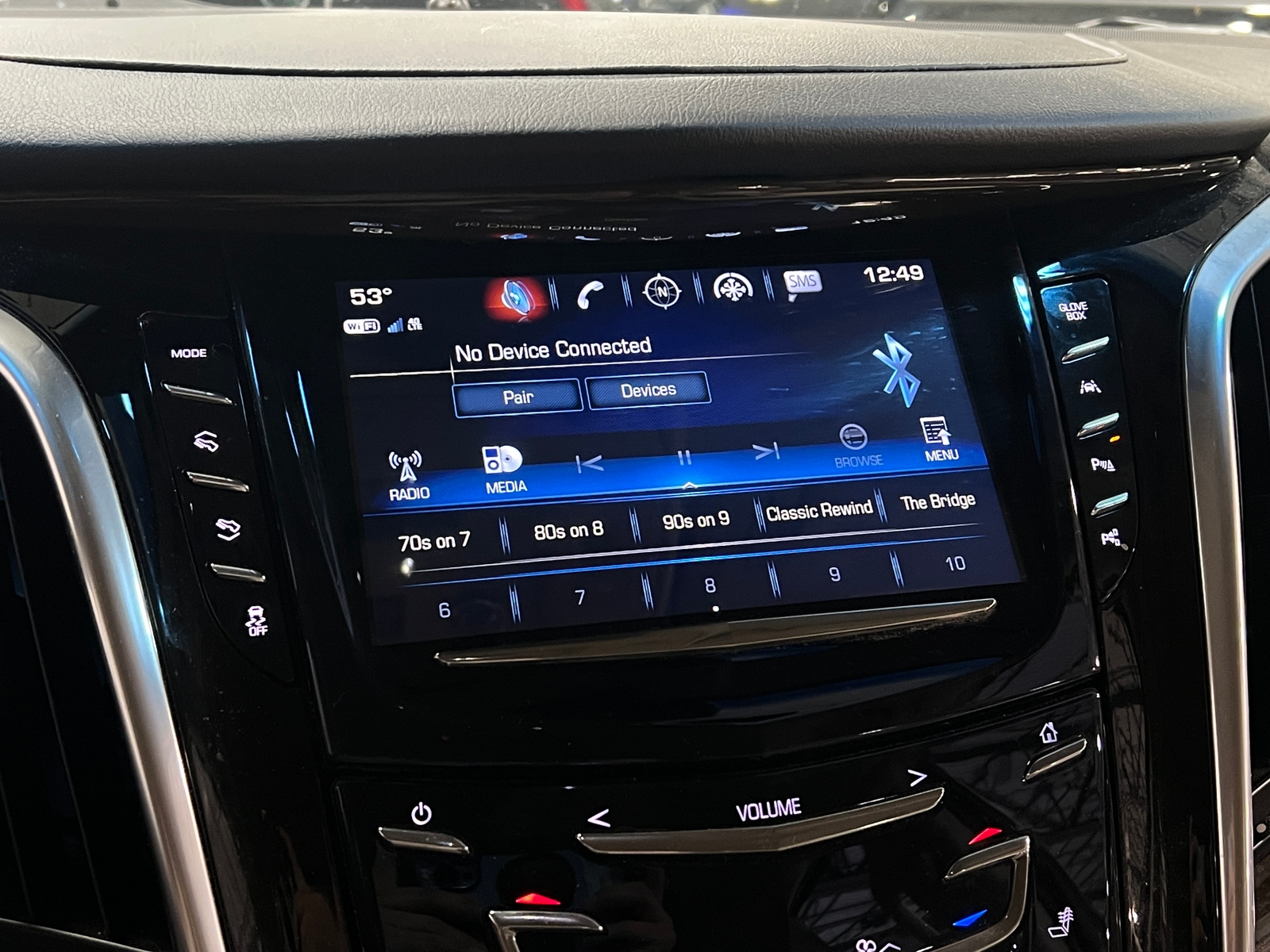 Thumbnail: 2020 Cadillac Escalade - 3