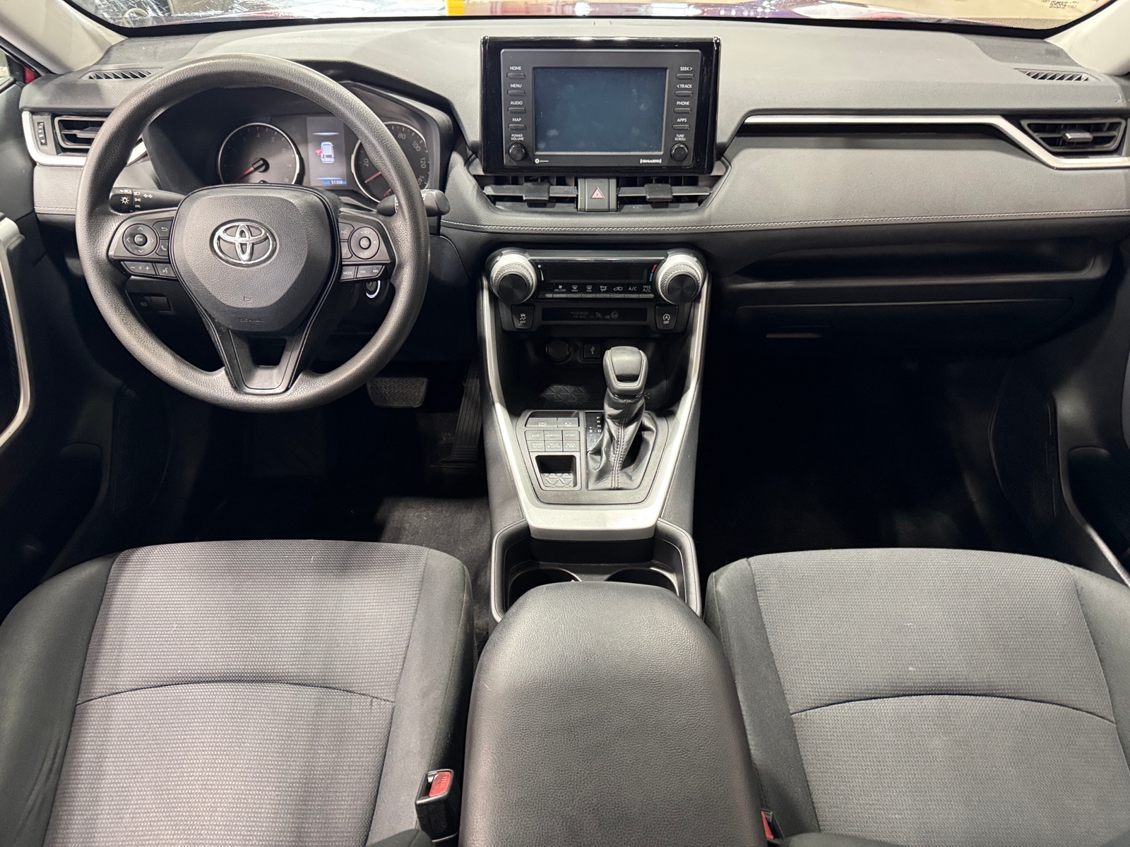 Thumbnail: 2021 Toyota RAV4 - 3