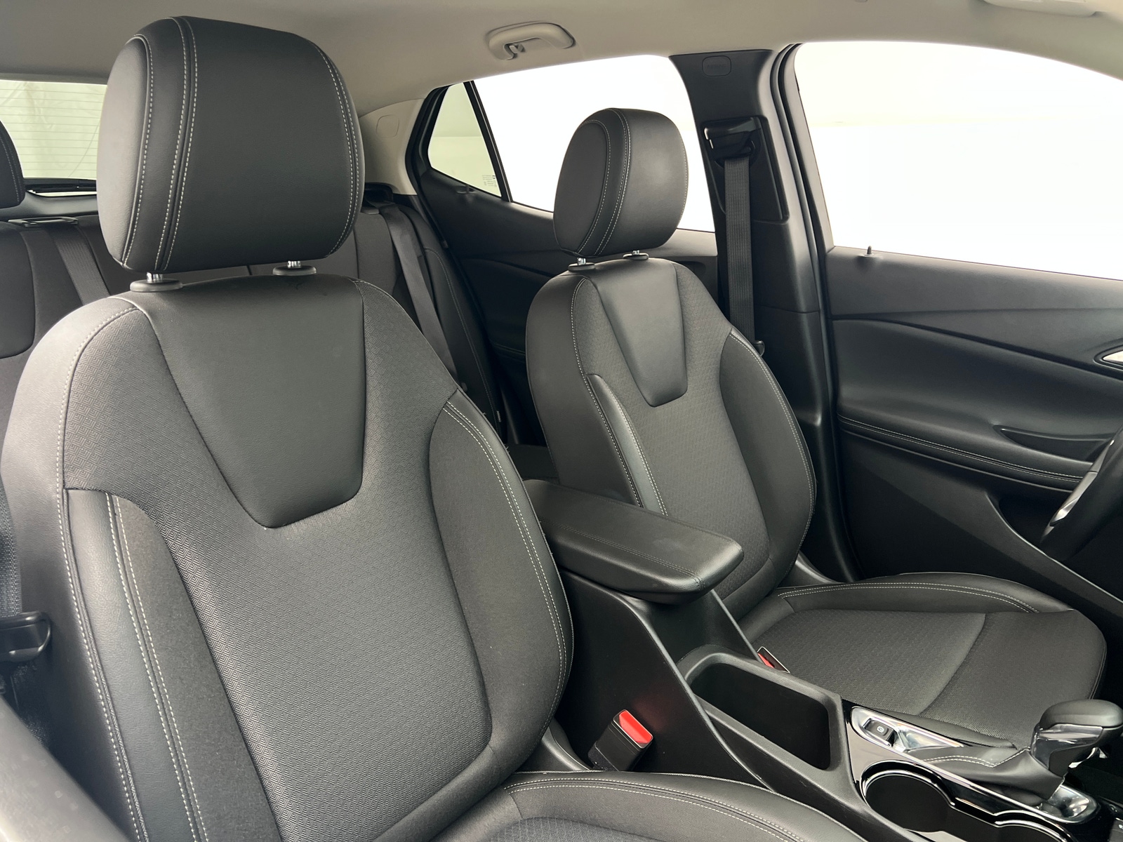Thumbnail: 2025 Buick Encore GX - 2