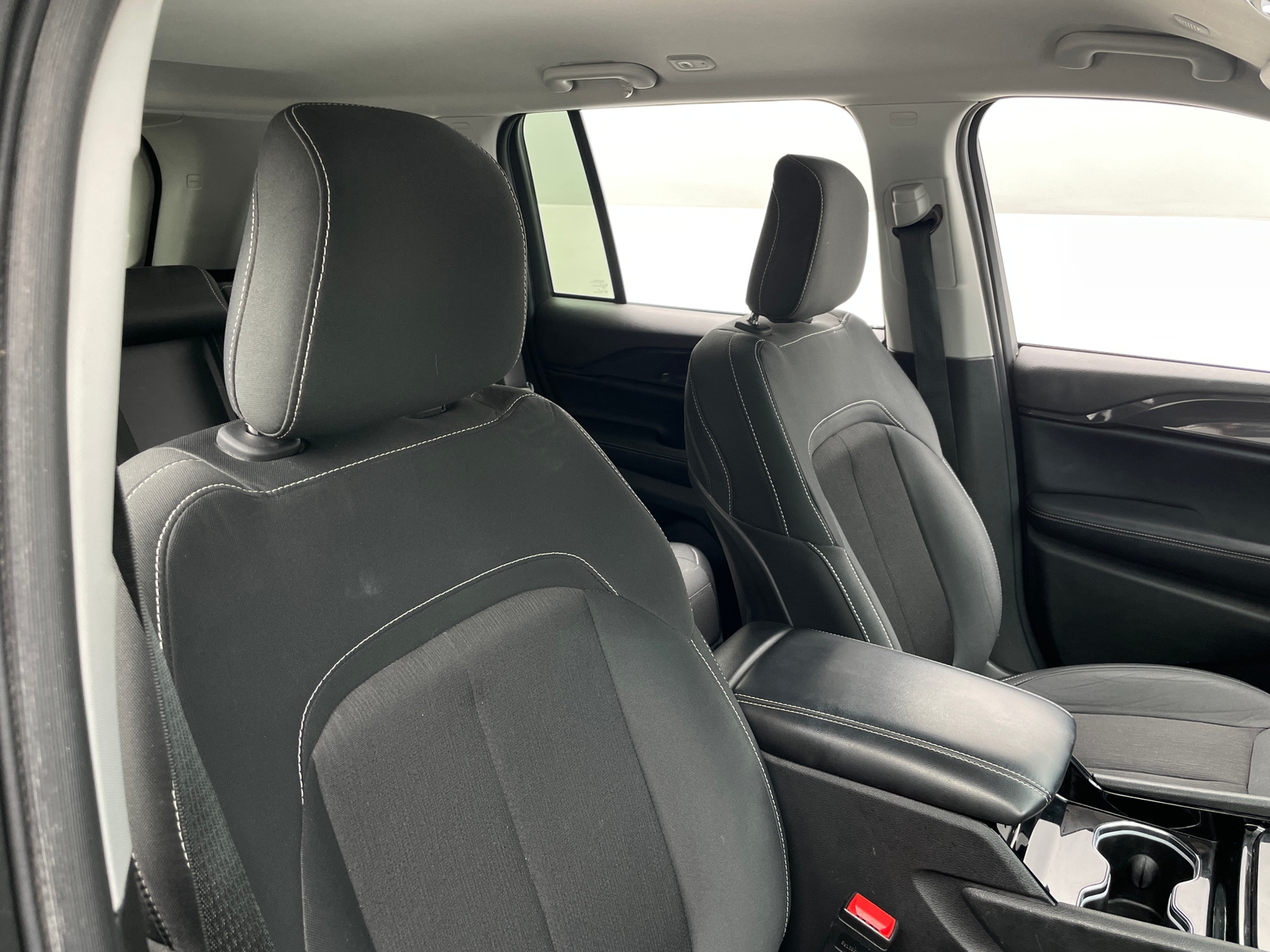 Thumbnail: 2023 Jeep Grand Cherokee - 2