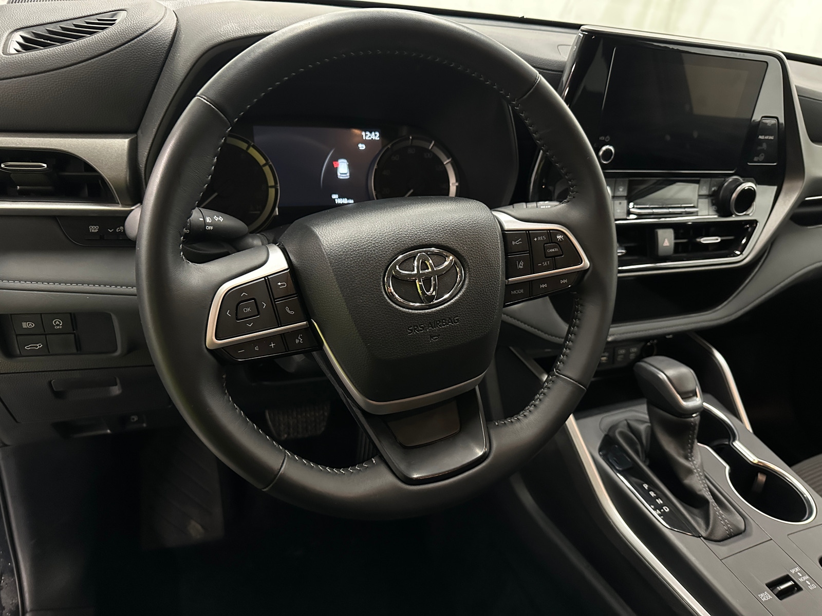 Thumbnail: 2025 Toyota Highlander - 5
