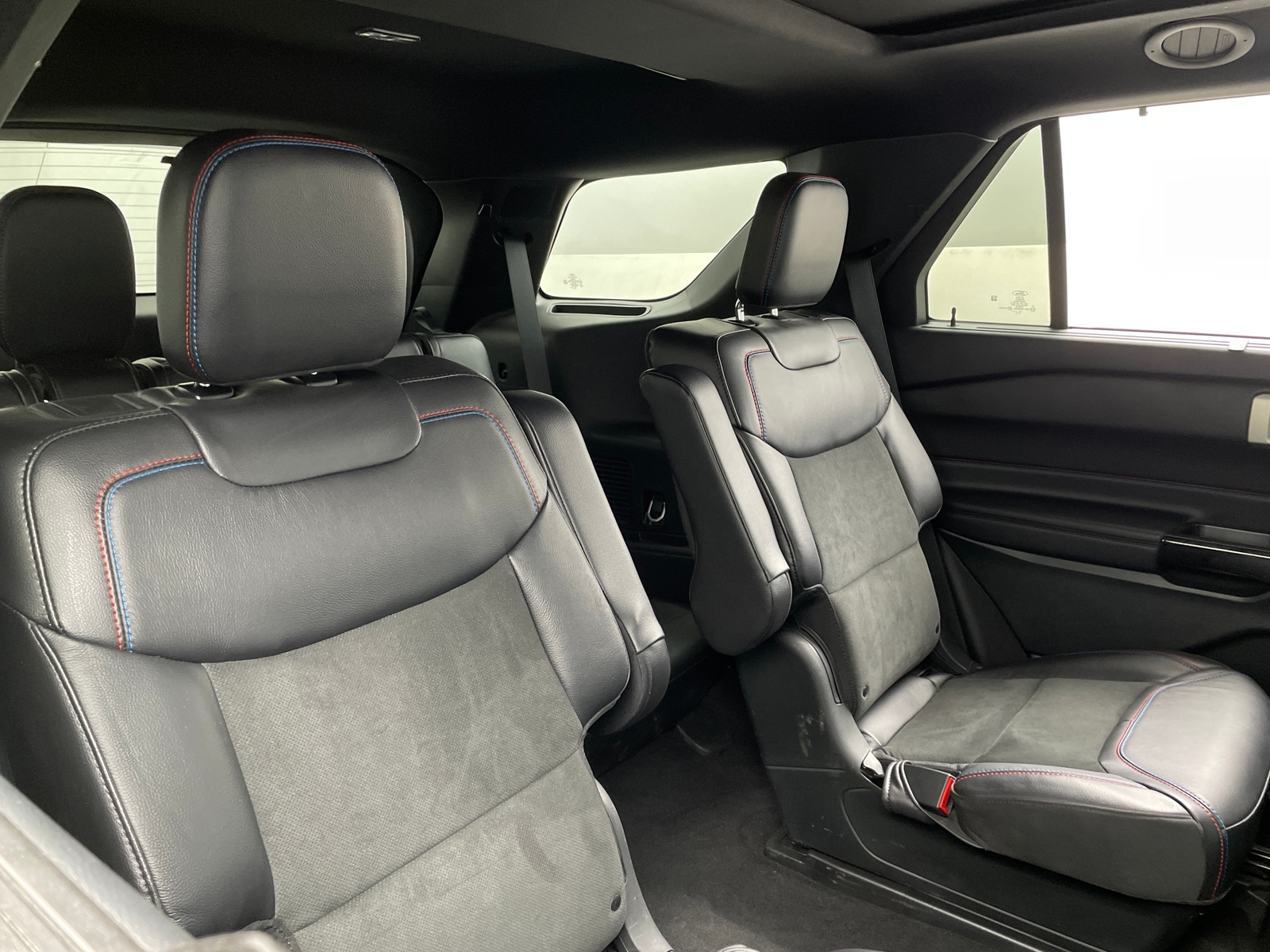 Thumbnail: 2023 Ford Explorer - 5