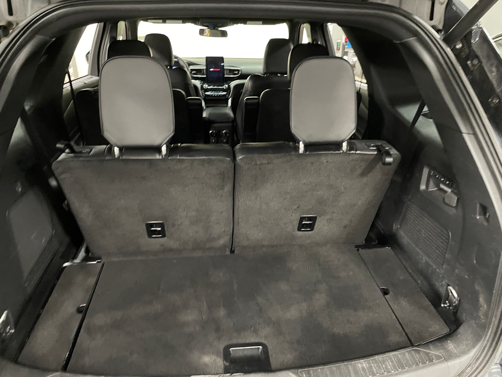 Thumbnail: 2023 Ford Explorer - 6