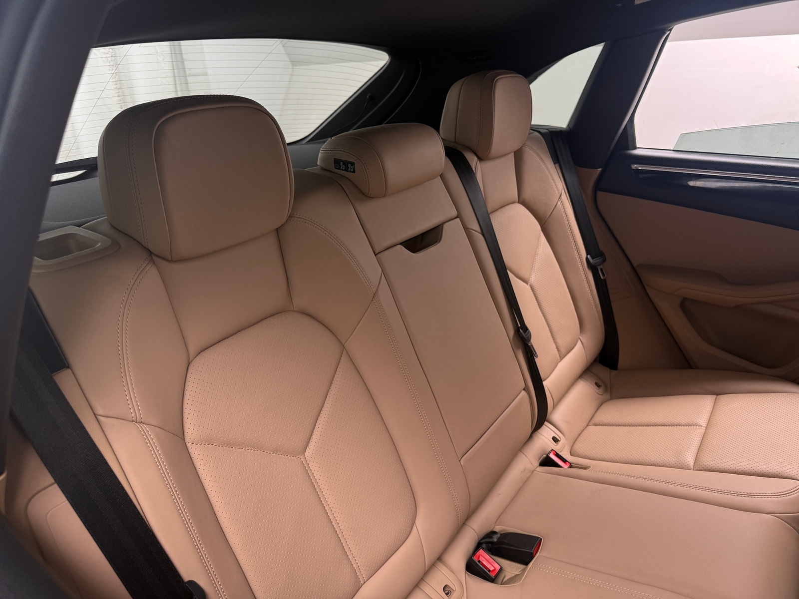Thumbnail: 2019 Porsche Macan - 5