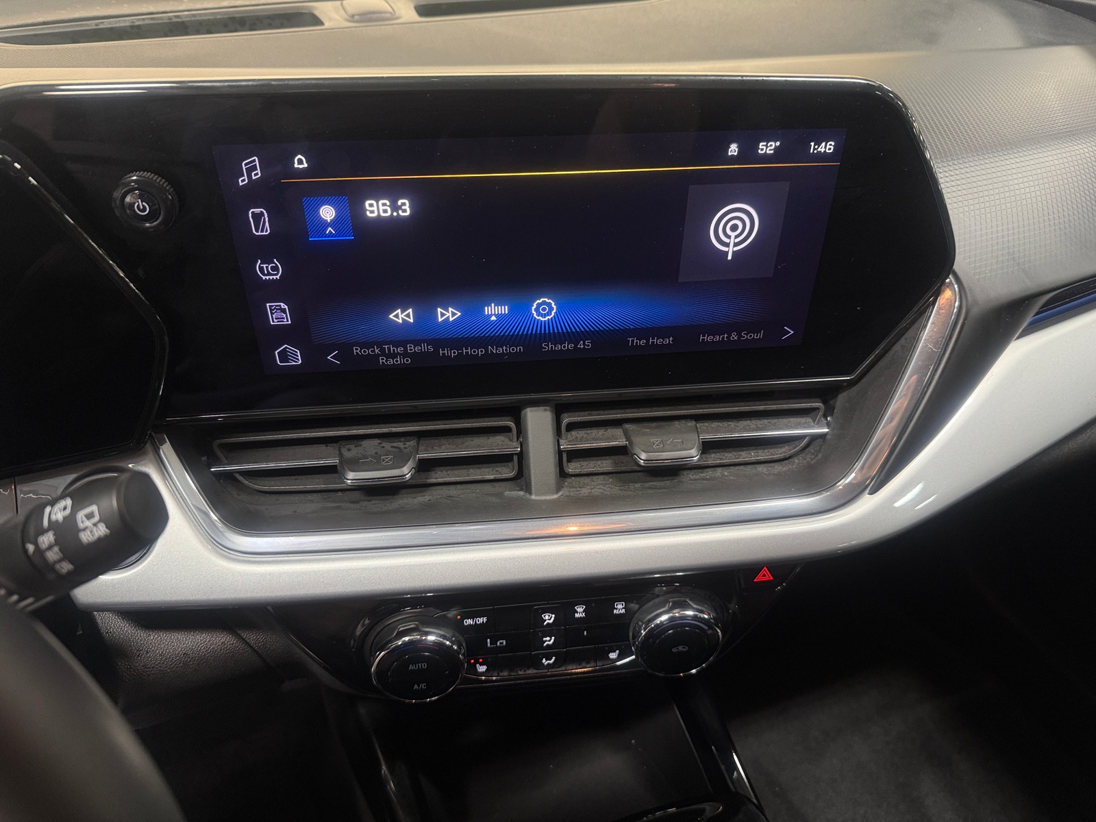 Thumbnail: 2025 Chevrolet Trax - 4