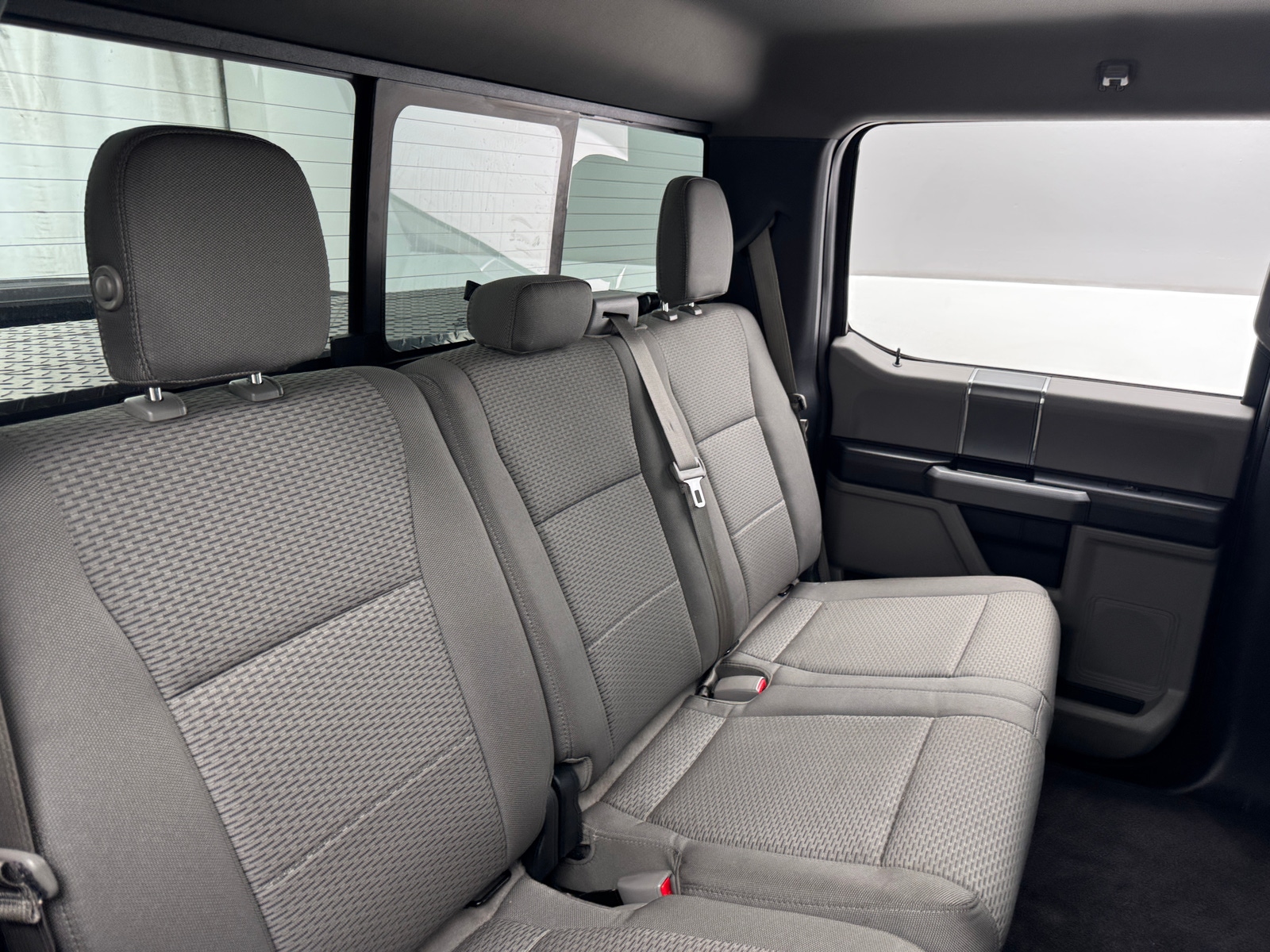 Thumbnail: 2015 Ford Econoline - 6