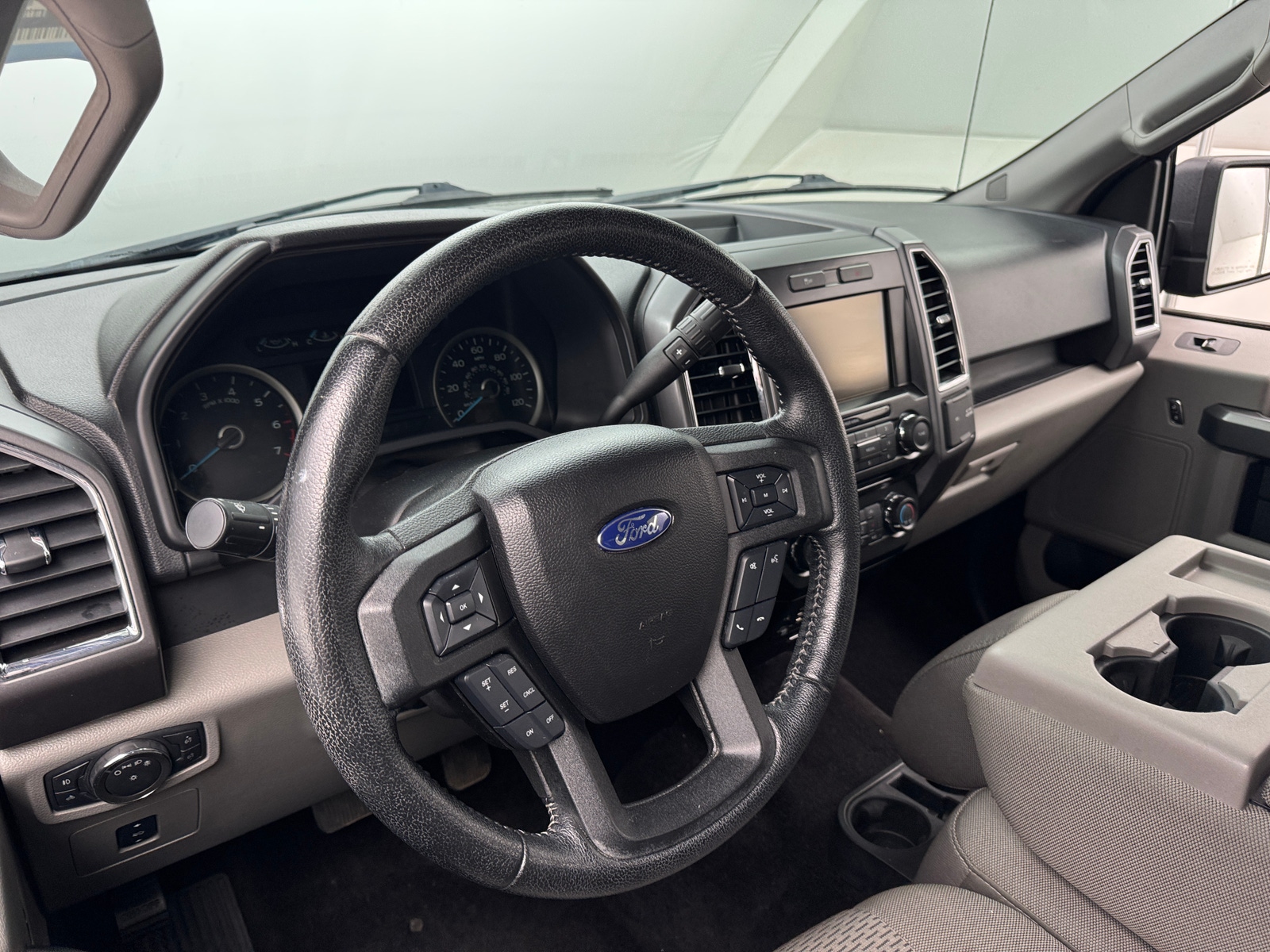 Thumbnail: 2015 Ford Econoline - 5