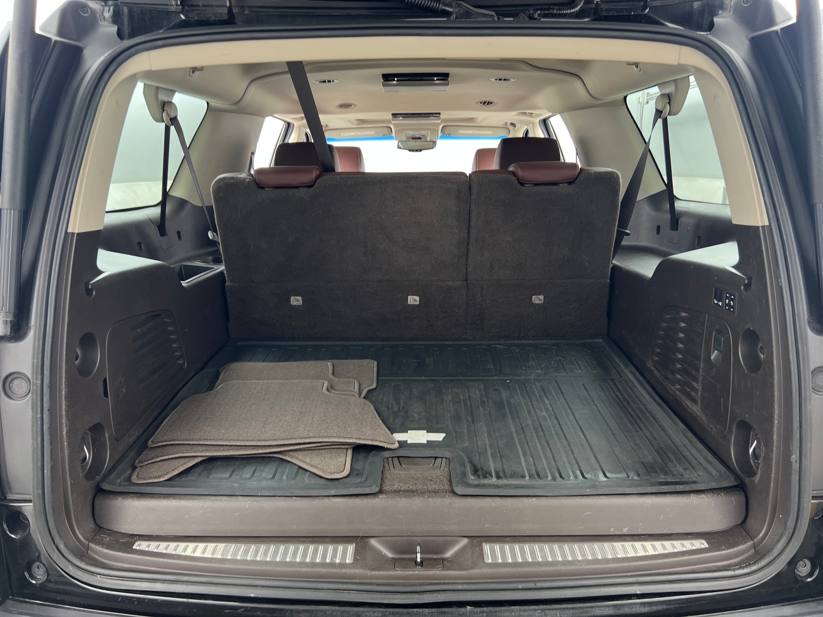 Thumbnail: 2019 Chevrolet Suburban - 6