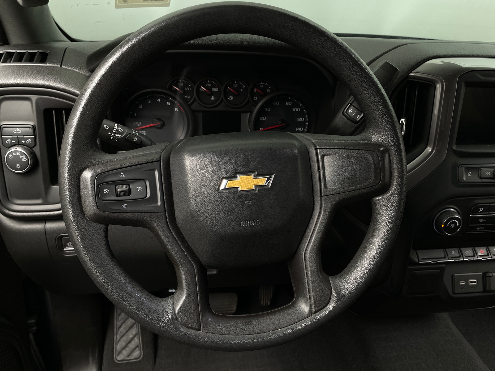 Thumbnail: 2021 Chevrolet Silverado 1500 - 5