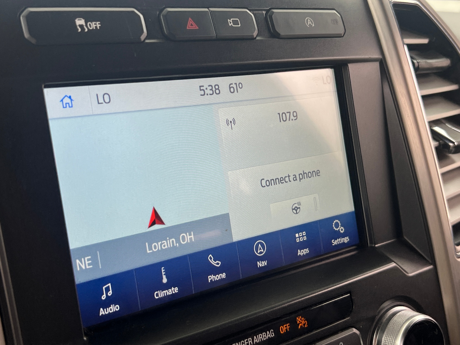 Thumbnail: 2018 Ford Econoline - 3