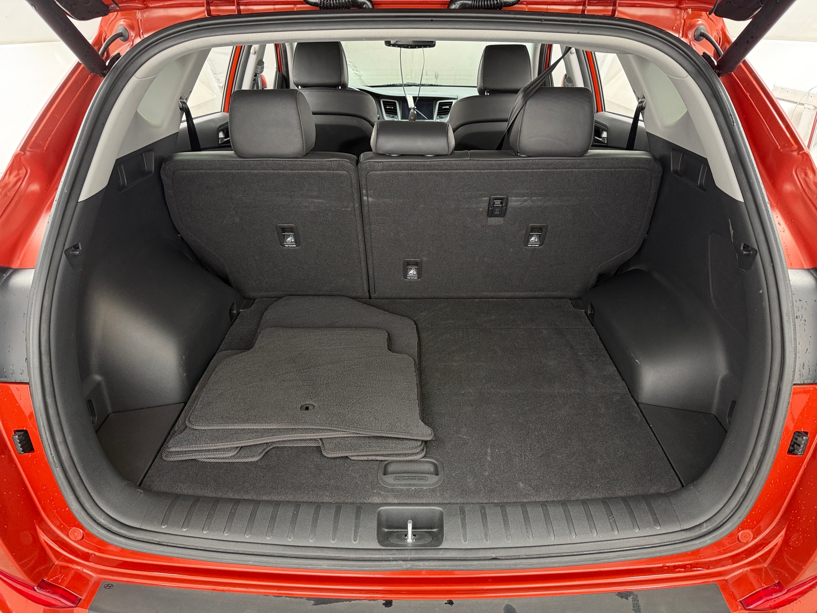 Thumbnail: 2016 Hyundai Tucson - 6