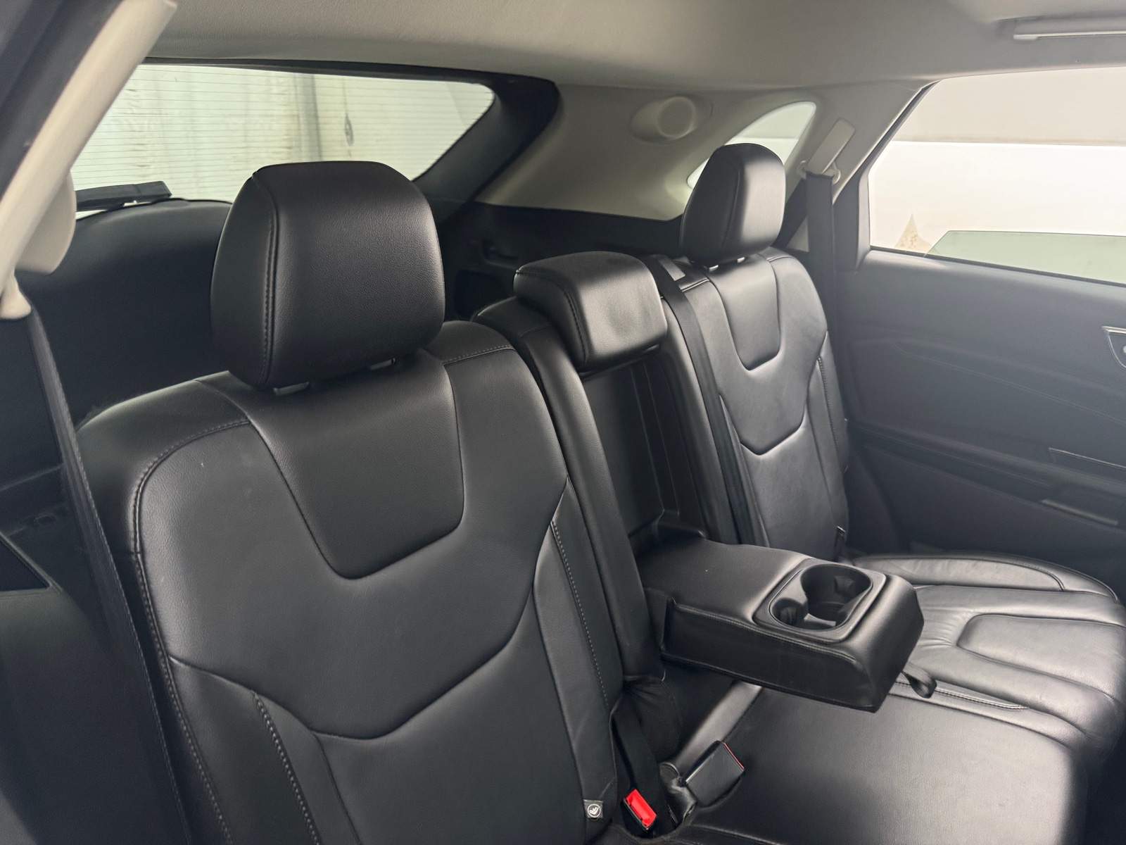 Thumbnail: 2016 Ford Edge - 5