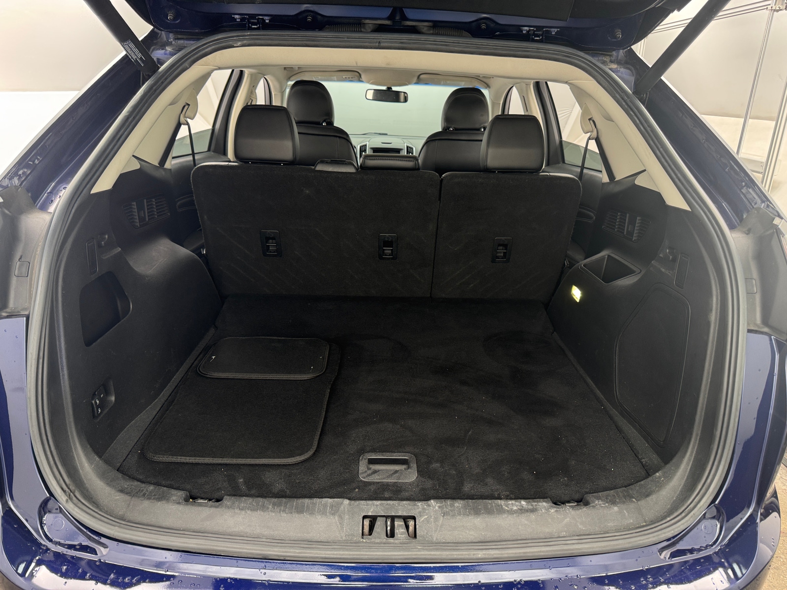 Thumbnail: 2016 Ford Edge - 6