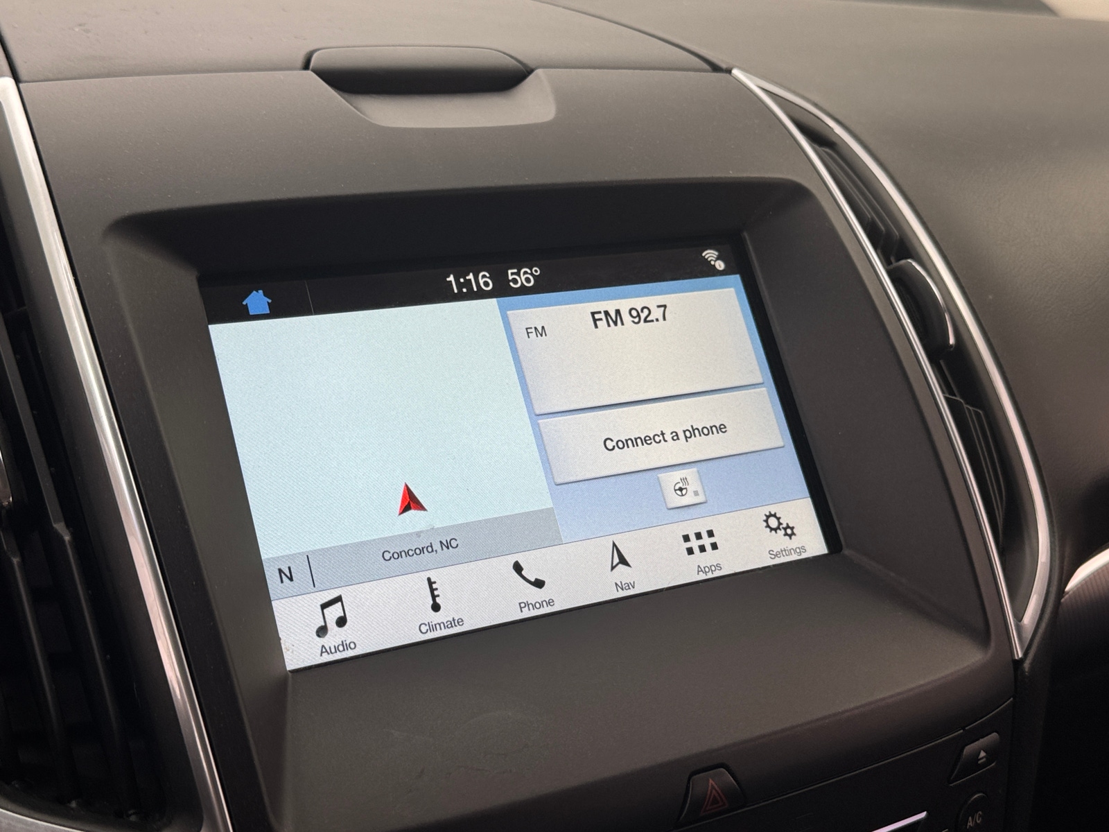 Thumbnail: 2016 Ford Edge - 3