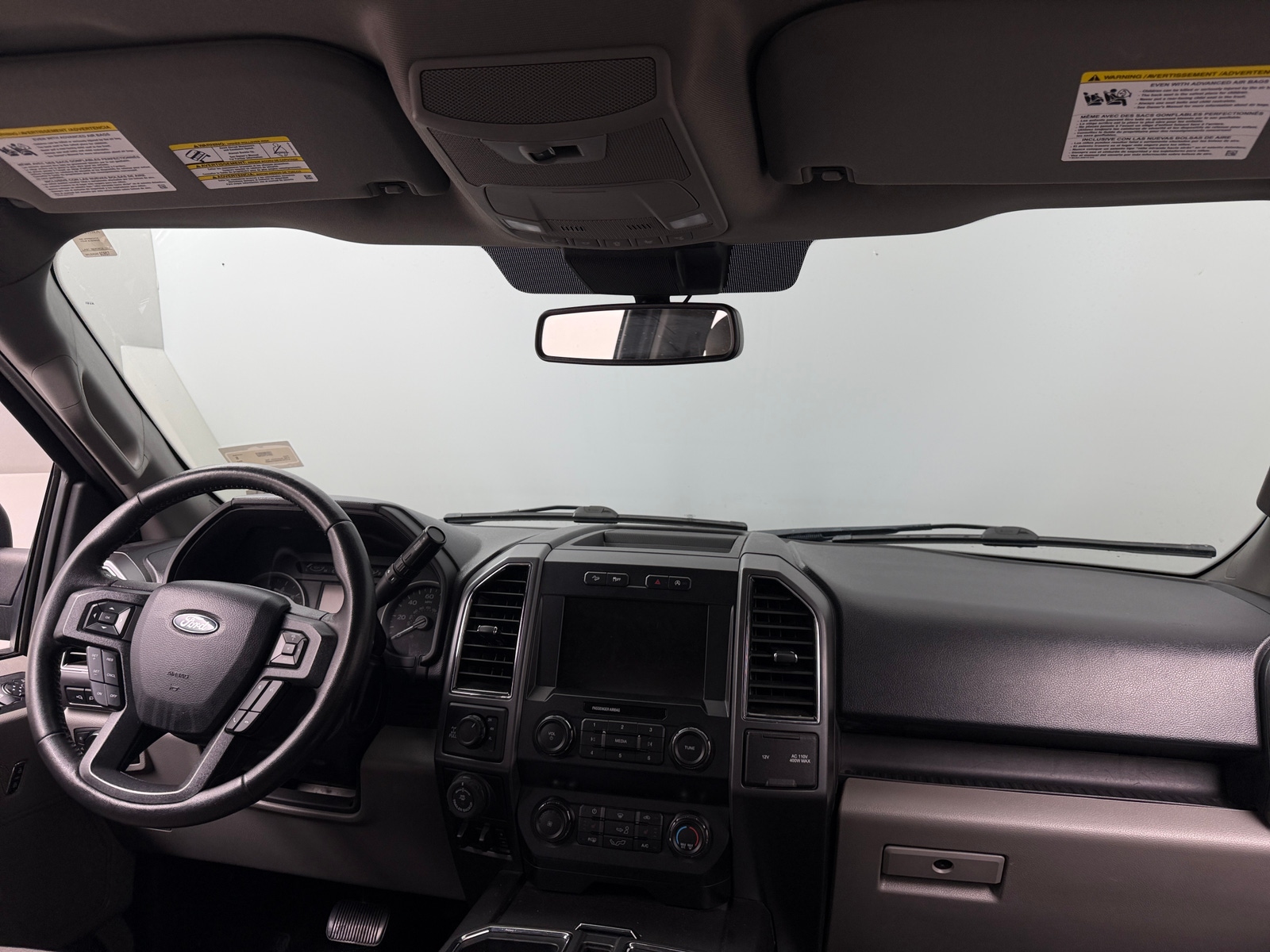 Thumbnail: 2019 Ford Econoline - 3