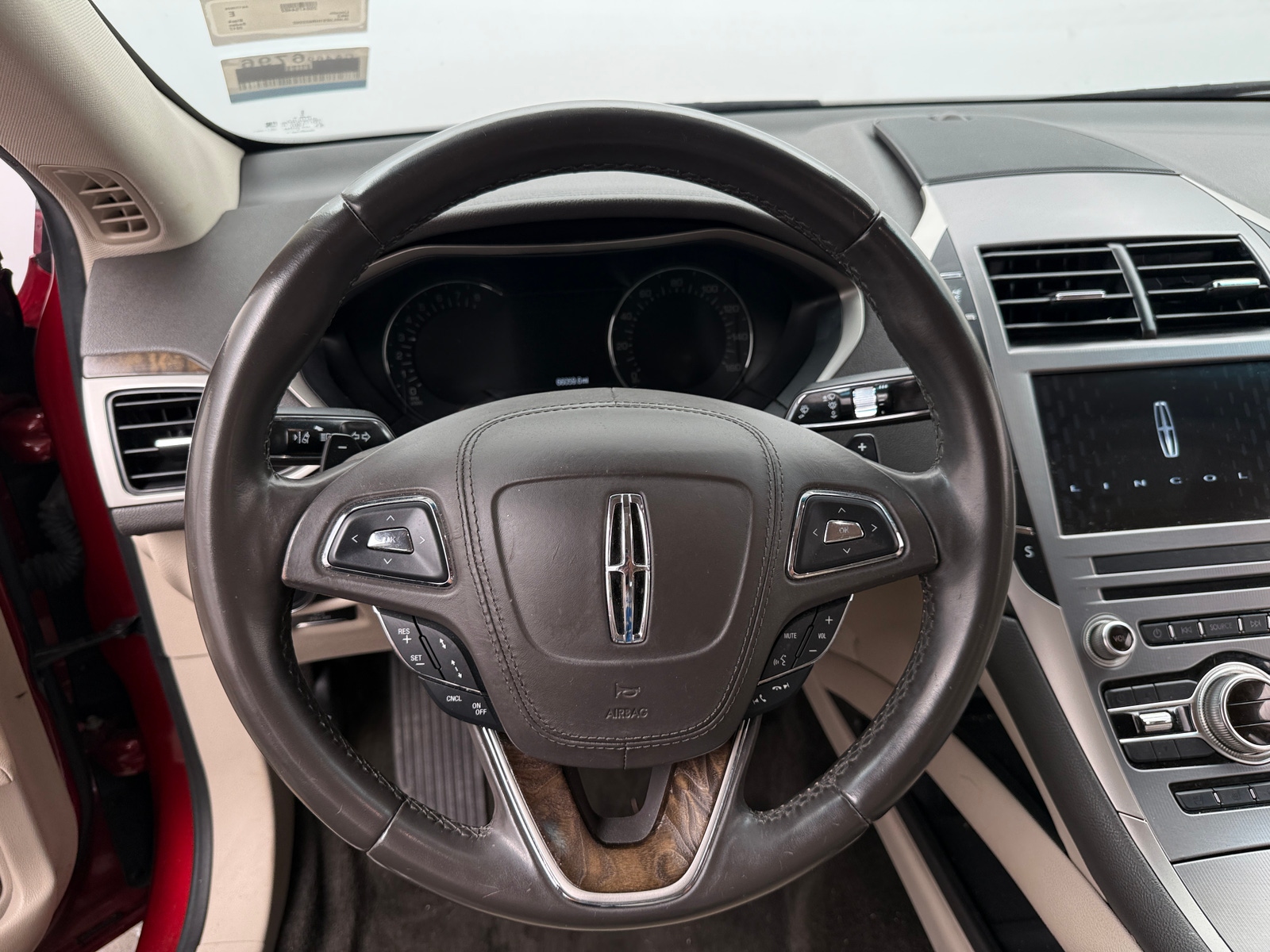 Thumbnail: 2017 Lincoln MKZ - 4