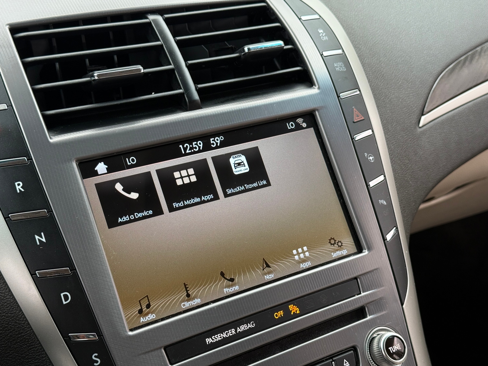Thumbnail: 2017 Lincoln MKZ - 3