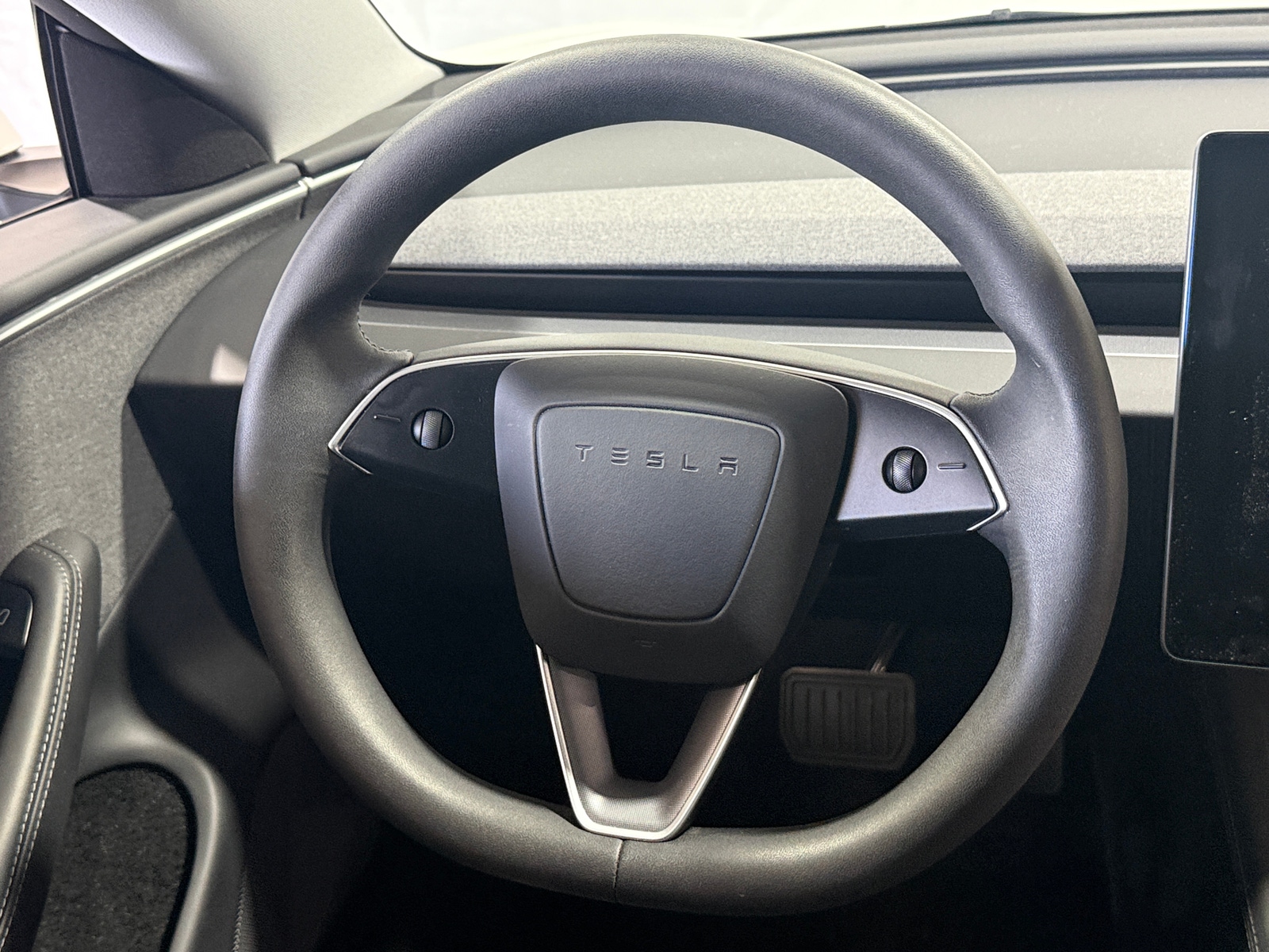 Thumbnail: 2024 Tesla Model 3 - 3