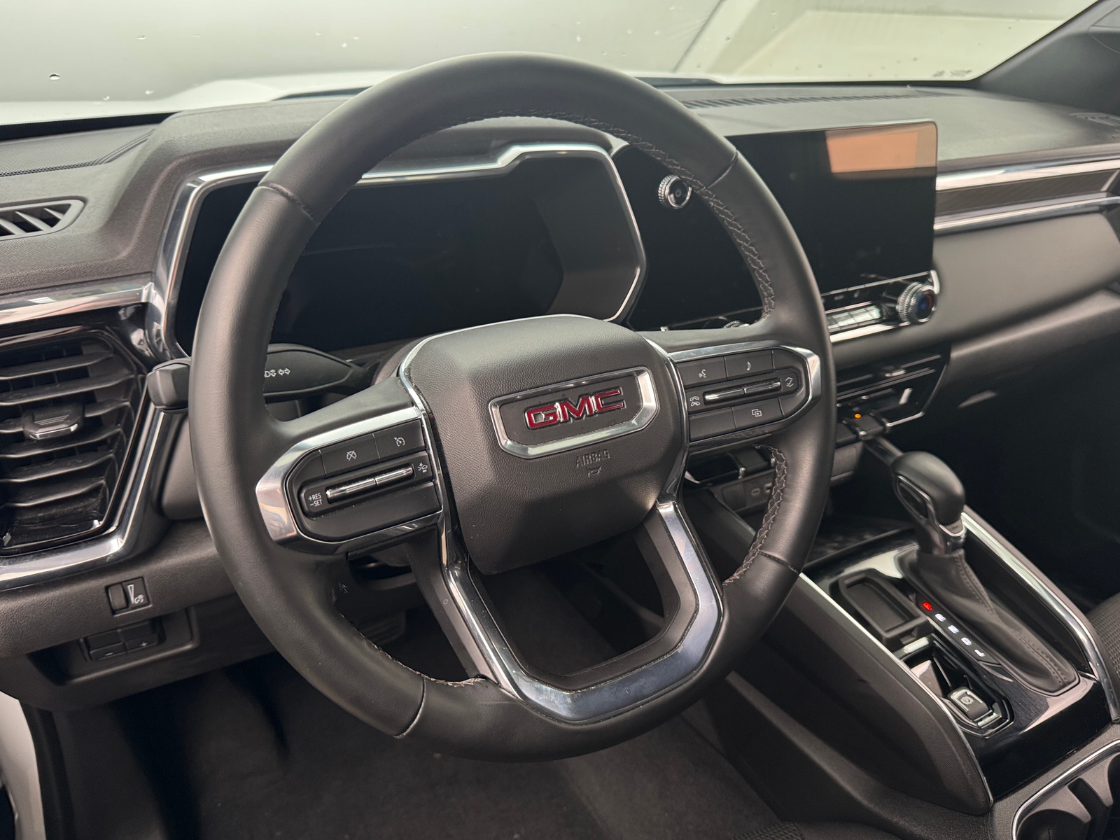 Thumbnail: 2024 GMC Canyon - 5
