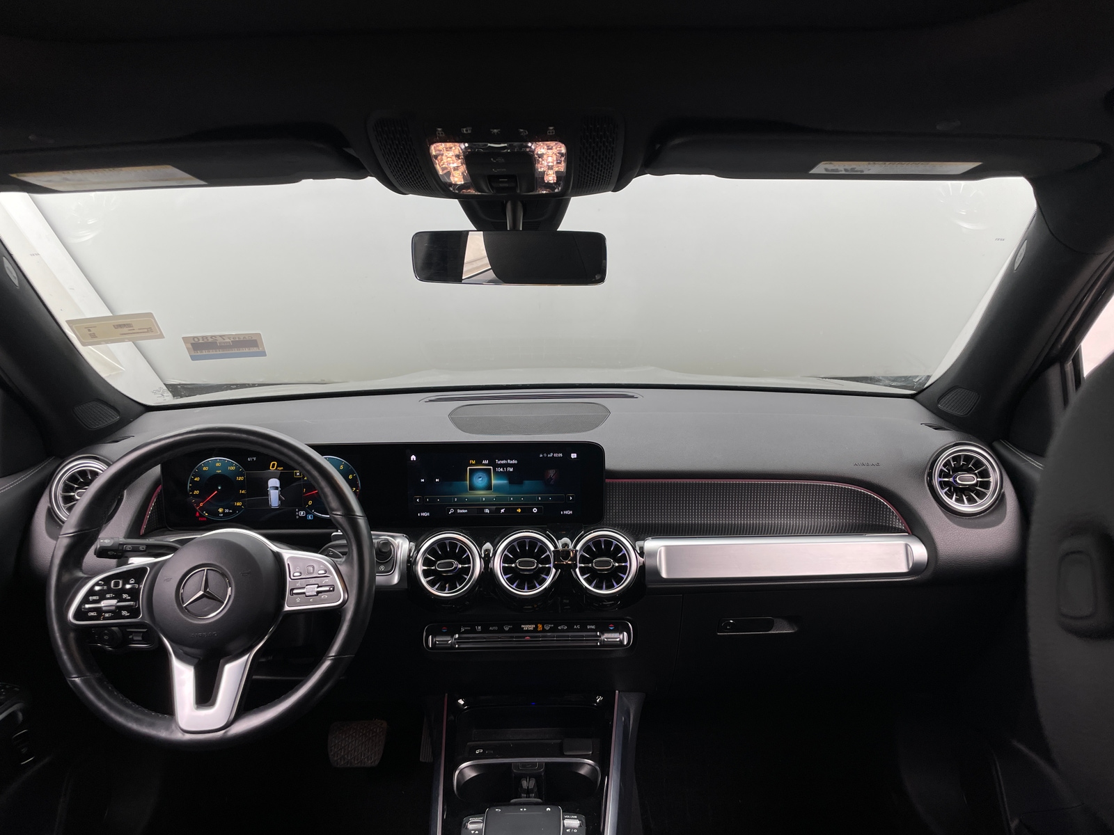 Thumbnail: 2022 Mercedes-Benz GLB - 2