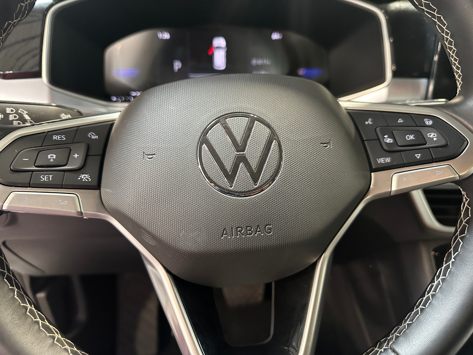 Thumbnail: 2025 Volkswagen Taos - 4