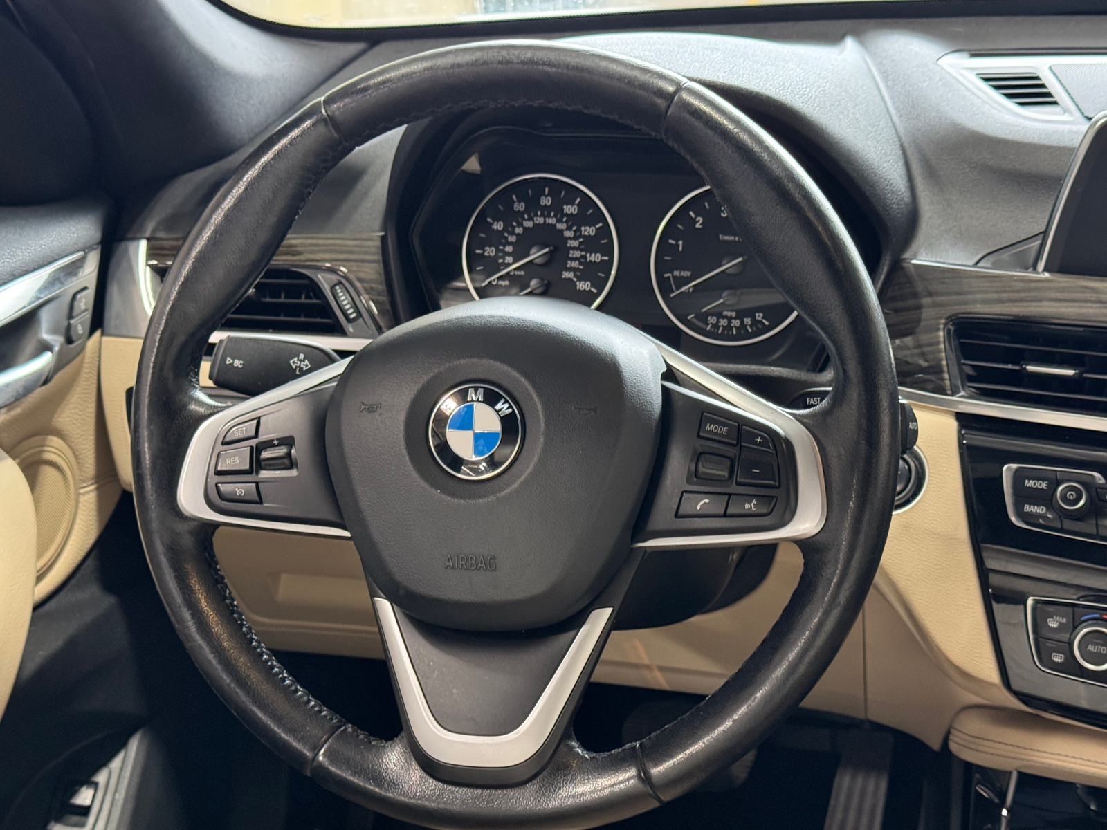 Thumbnail: 2016 BMW X1 - 4