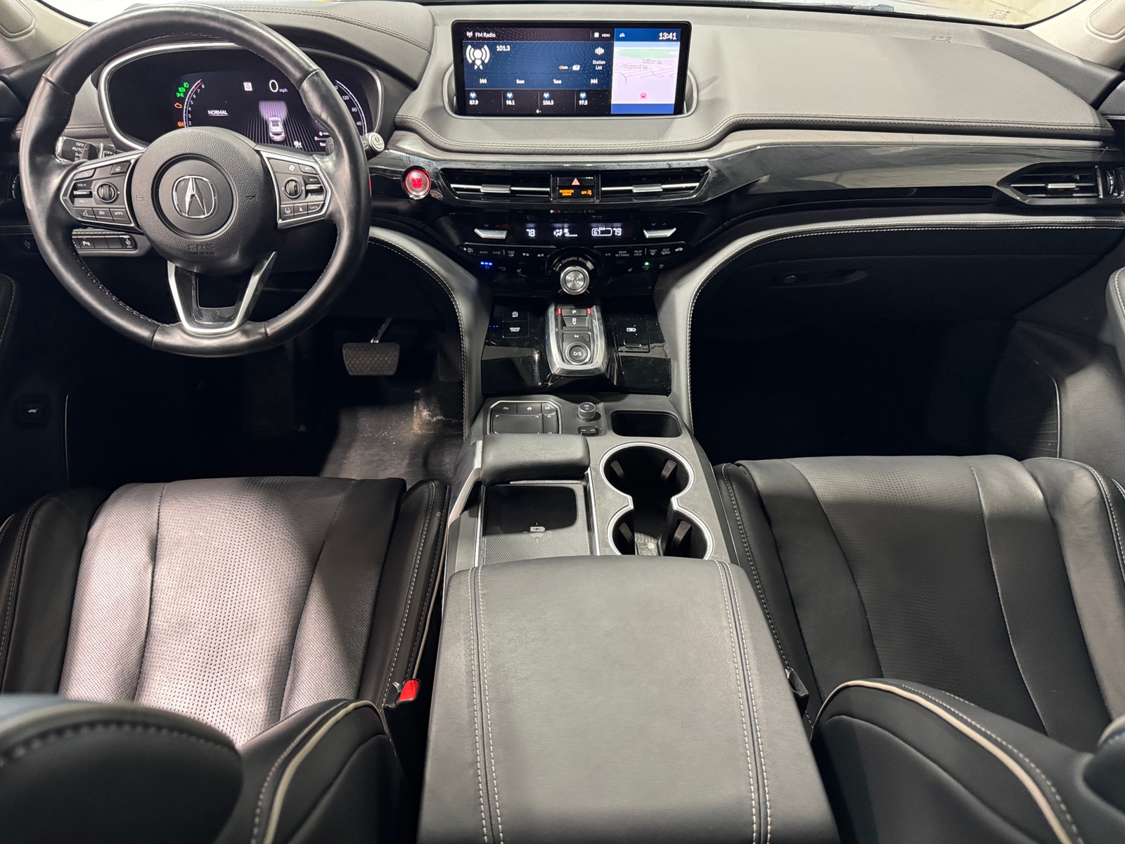Thumbnail: 2022 Acura MDX - 2
