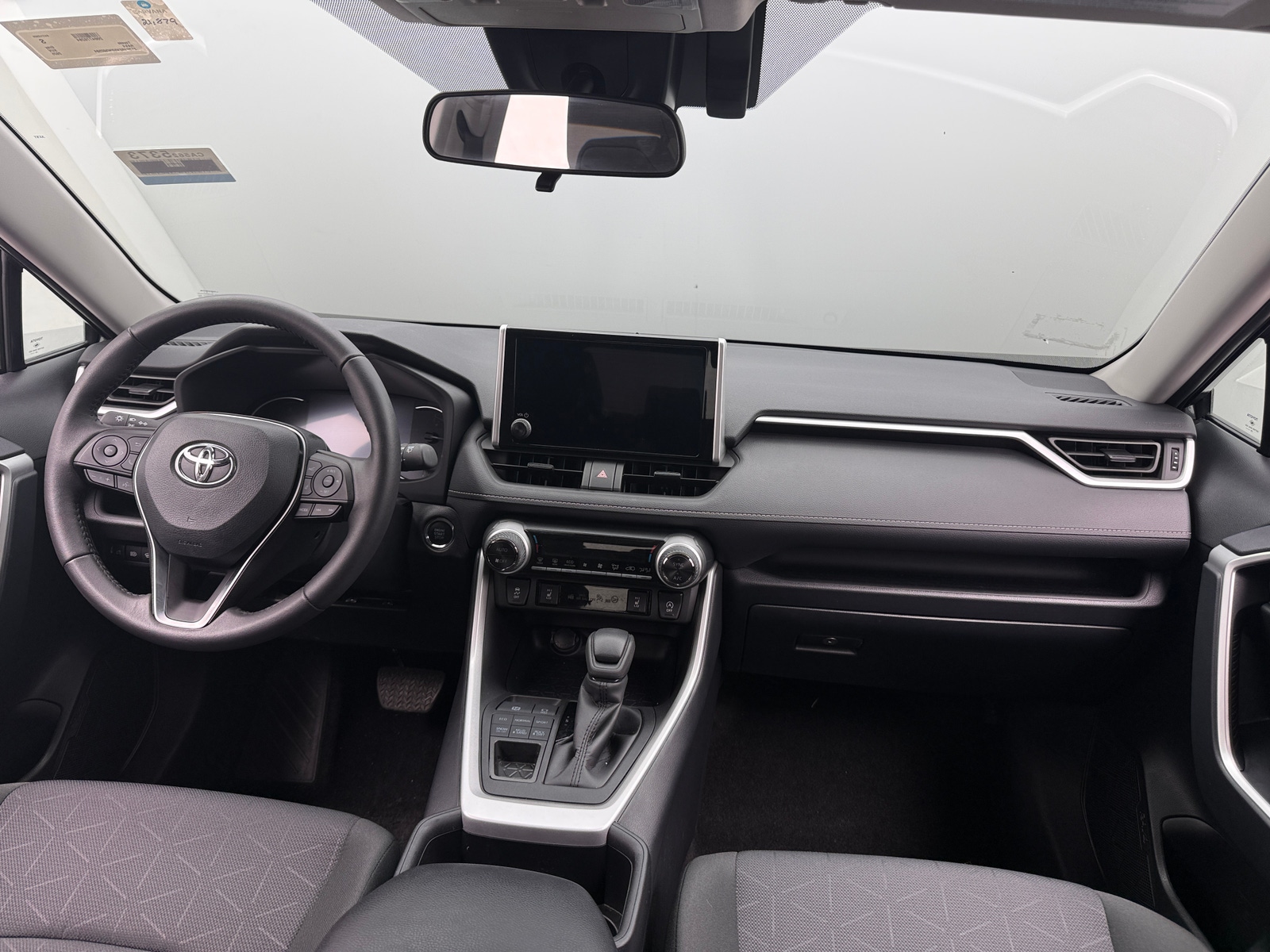 Thumbnail: 2025 Toyota RAV4 - 3