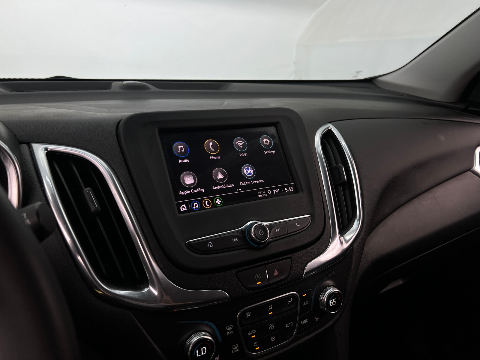 Thumbnail: 2022 Chevrolet Equinox - 4