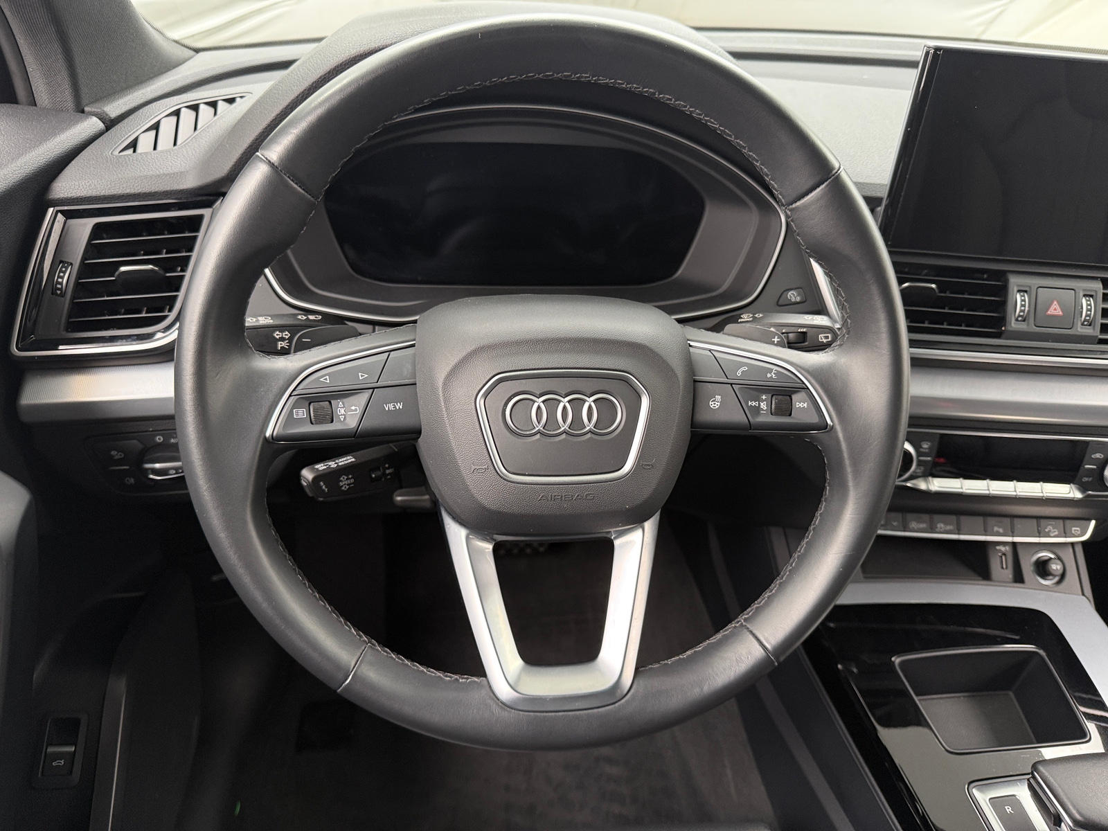Thumbnail: 2025 Audi Q5 - 4